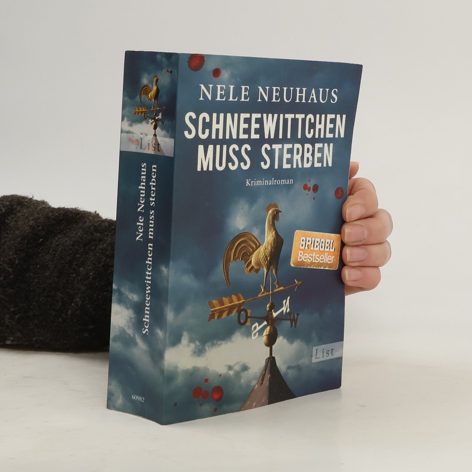 Nele Neuhaus Schneewittchen muss sterben