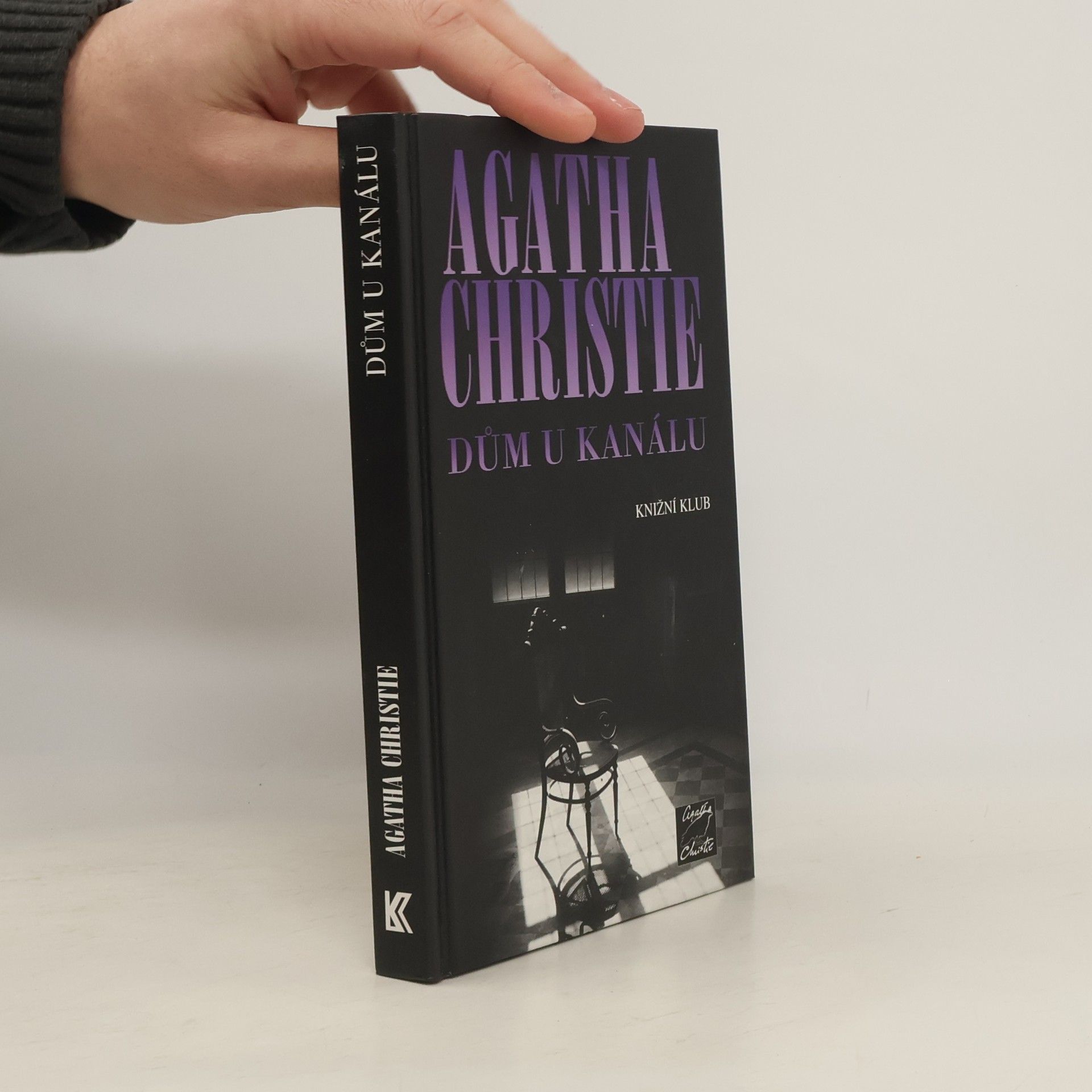 Agatha Christie Dům u kanálu