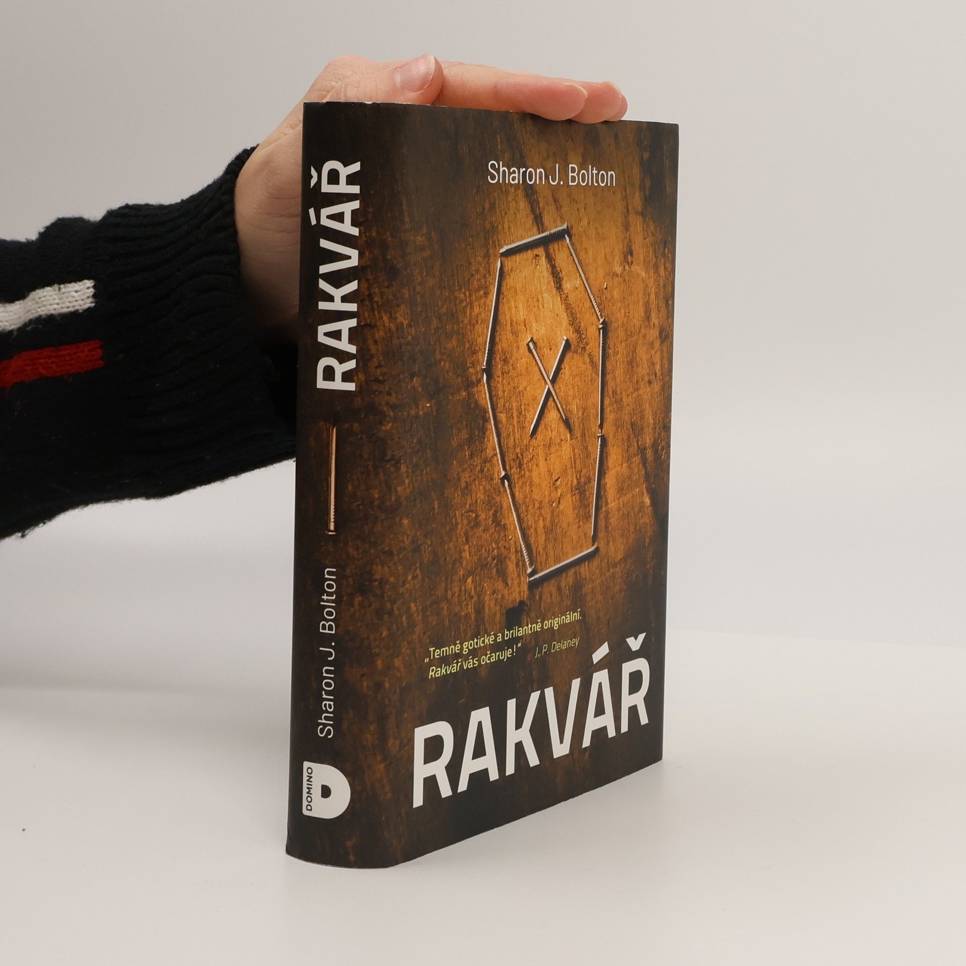 S. J. Bolton Rakvář