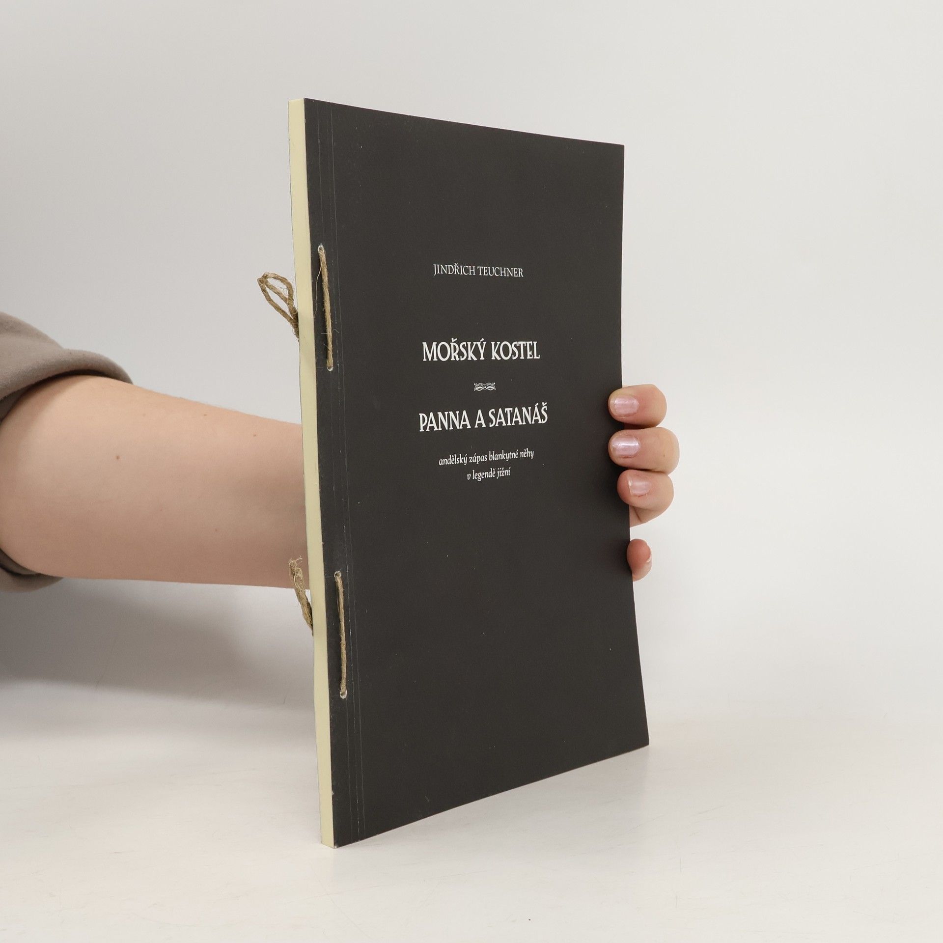 Mořský kostel. Panna a satanáš