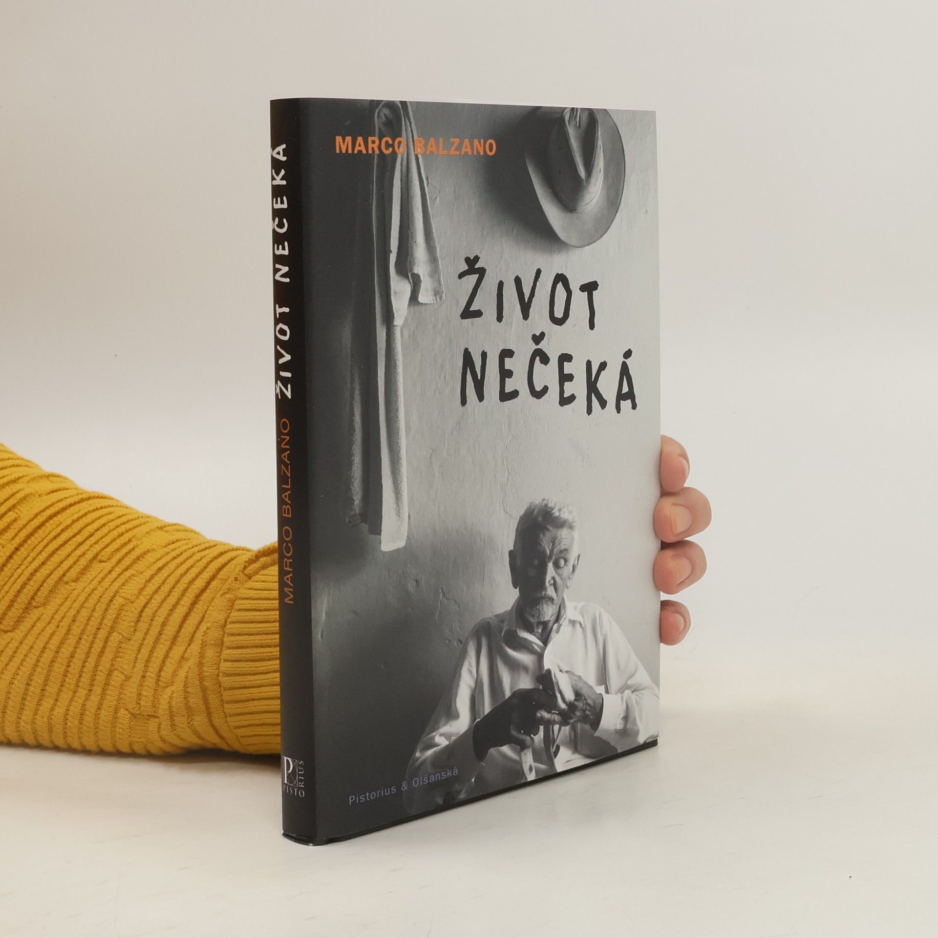 Marco Balzano Život nečeká