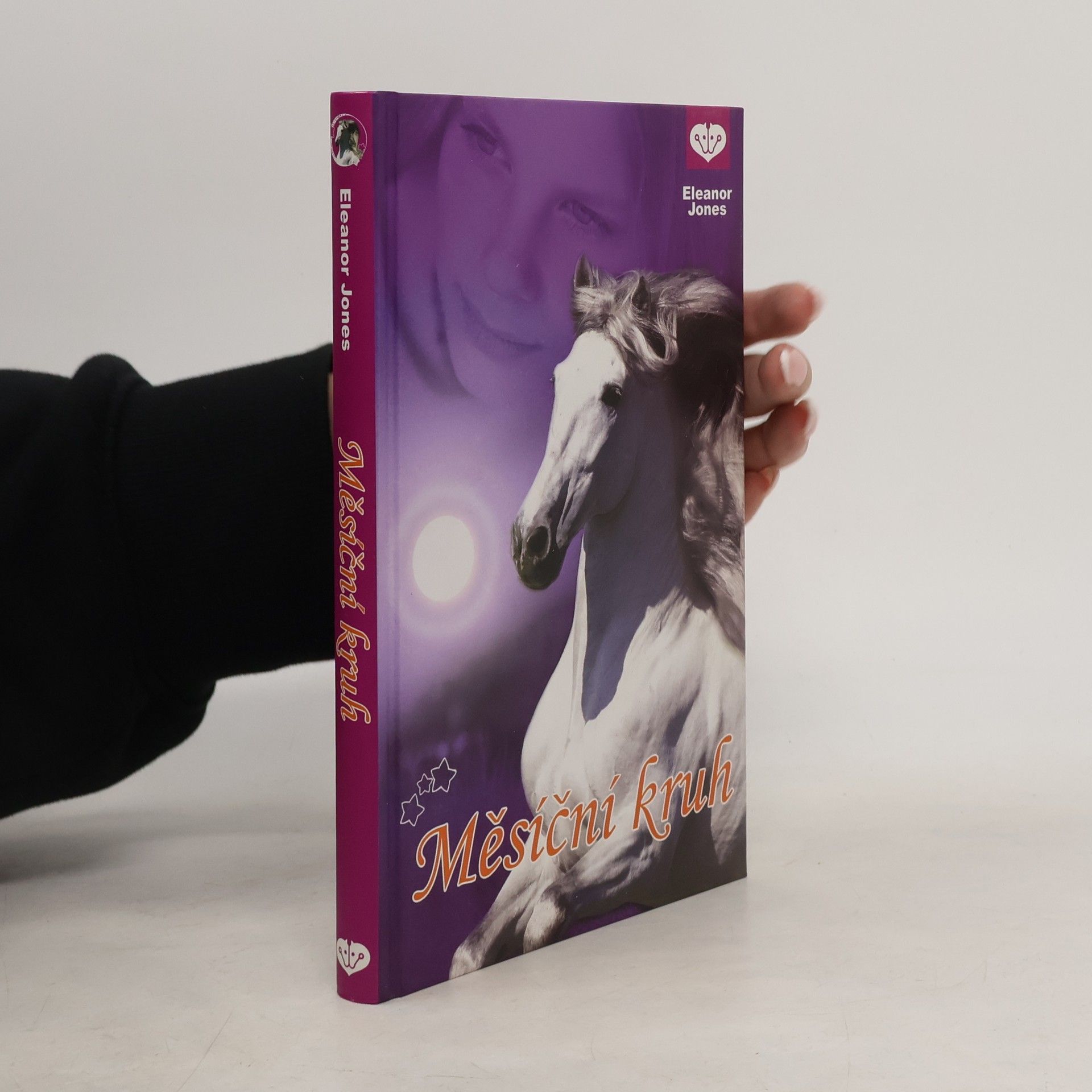 Eleanor Jones Měsíční kruh