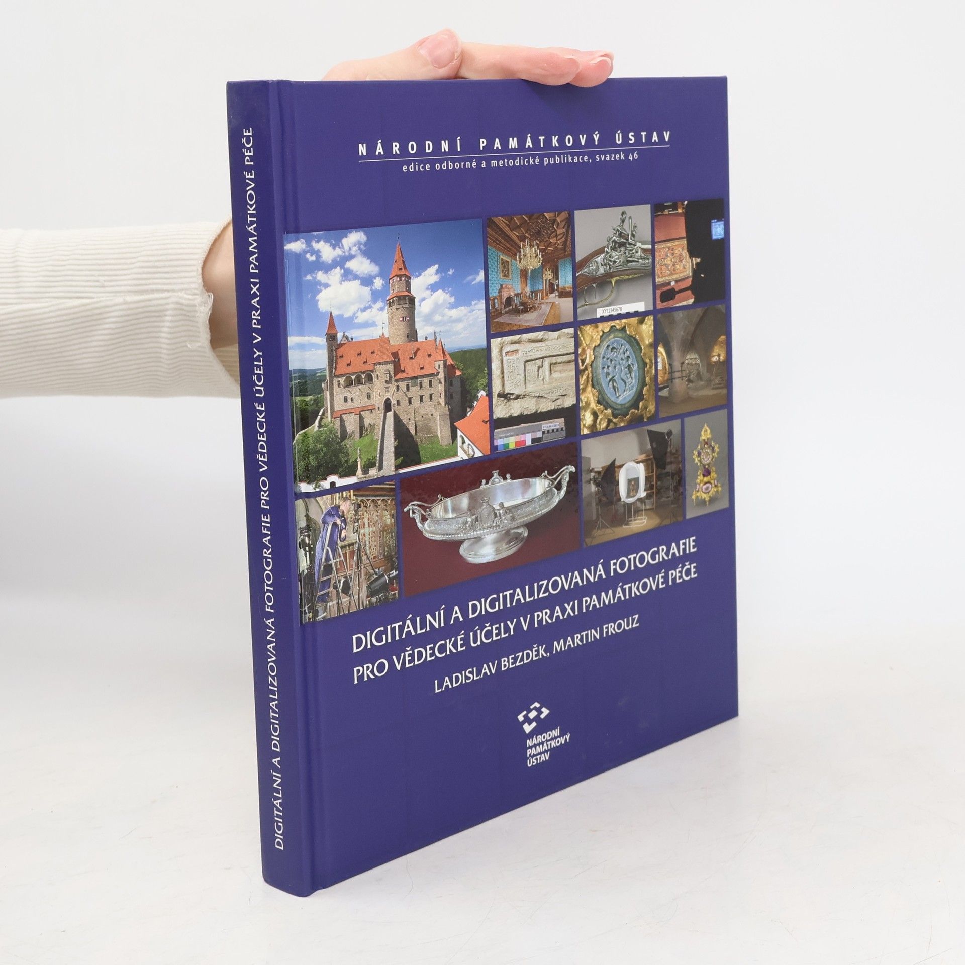 Digitální a digitalizovaná fotografie pro vědecké účely v praxi památkové péče