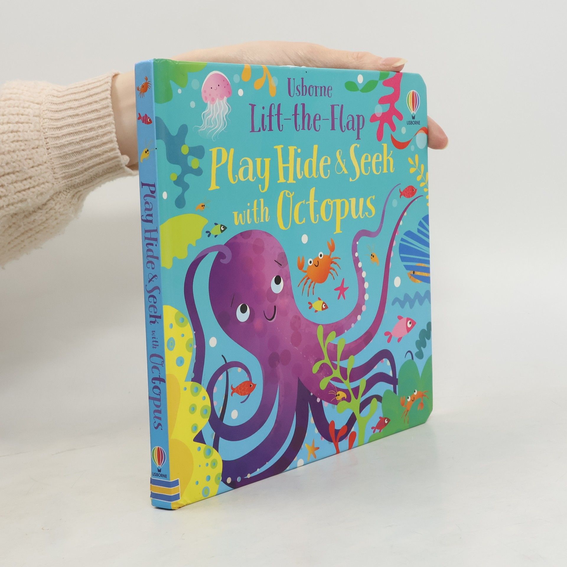 Sam Taplin Play Hide and Seek with Octopus