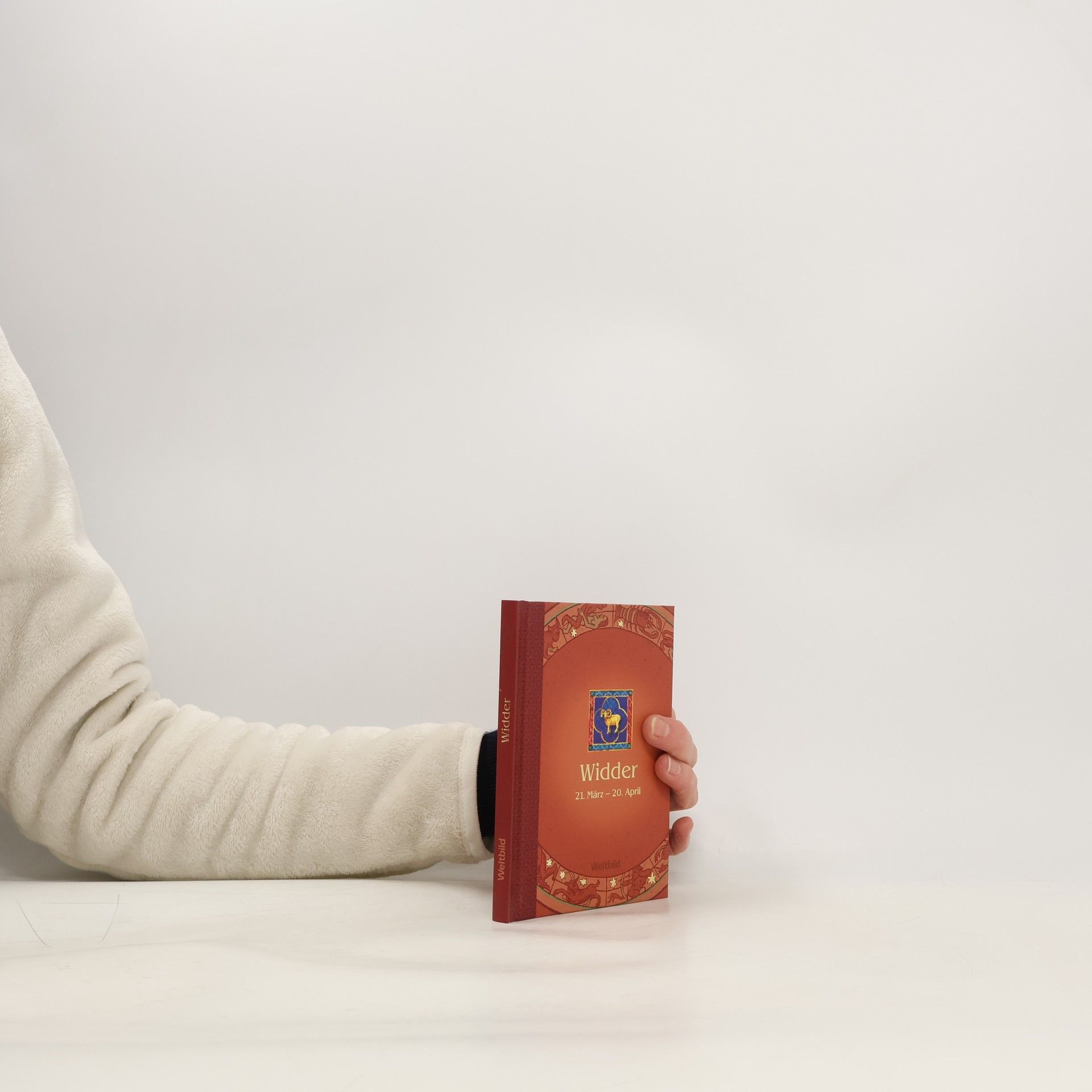 Madelaine Faubert Widder