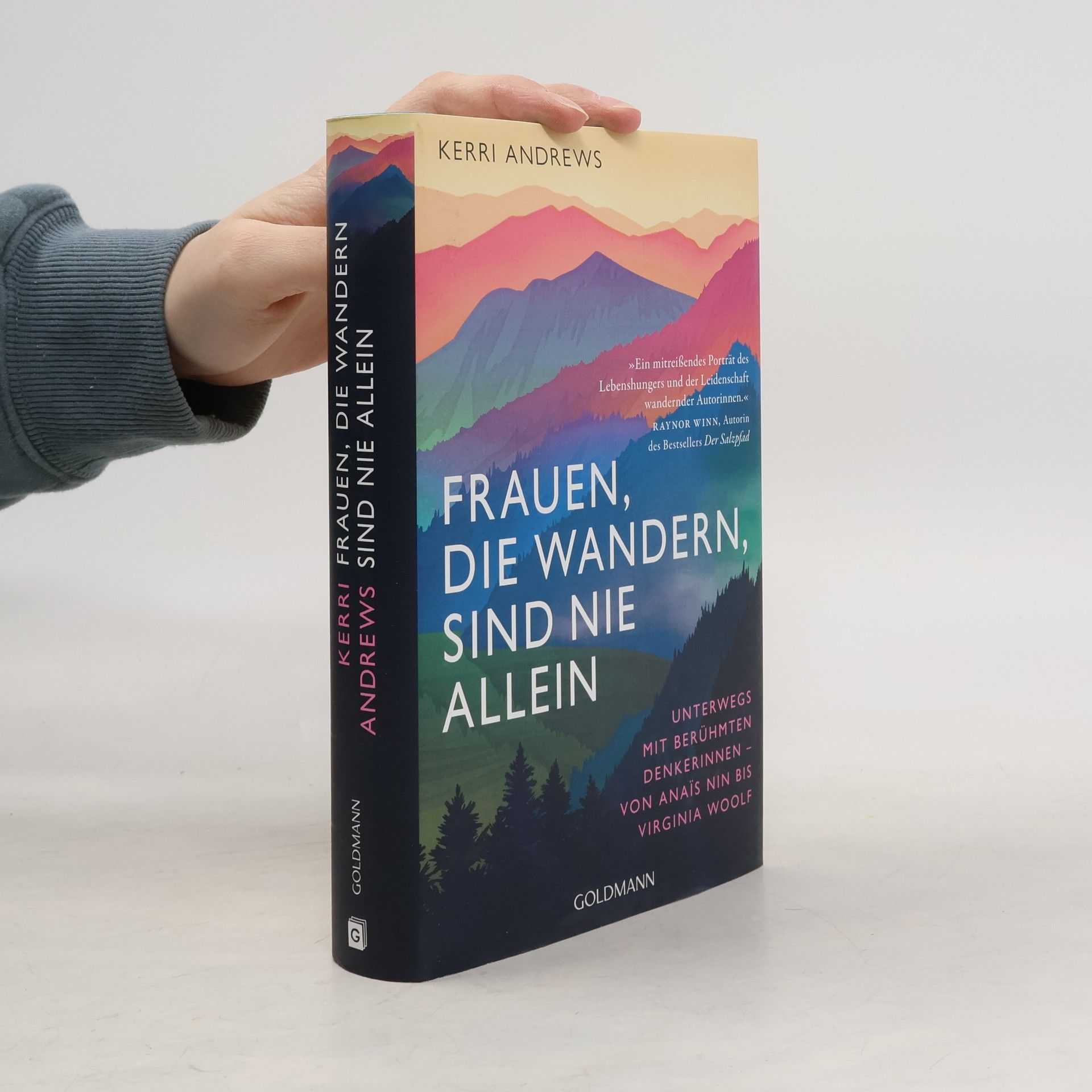 Kerri Andrews Frauen, die wandern, sind nie allein