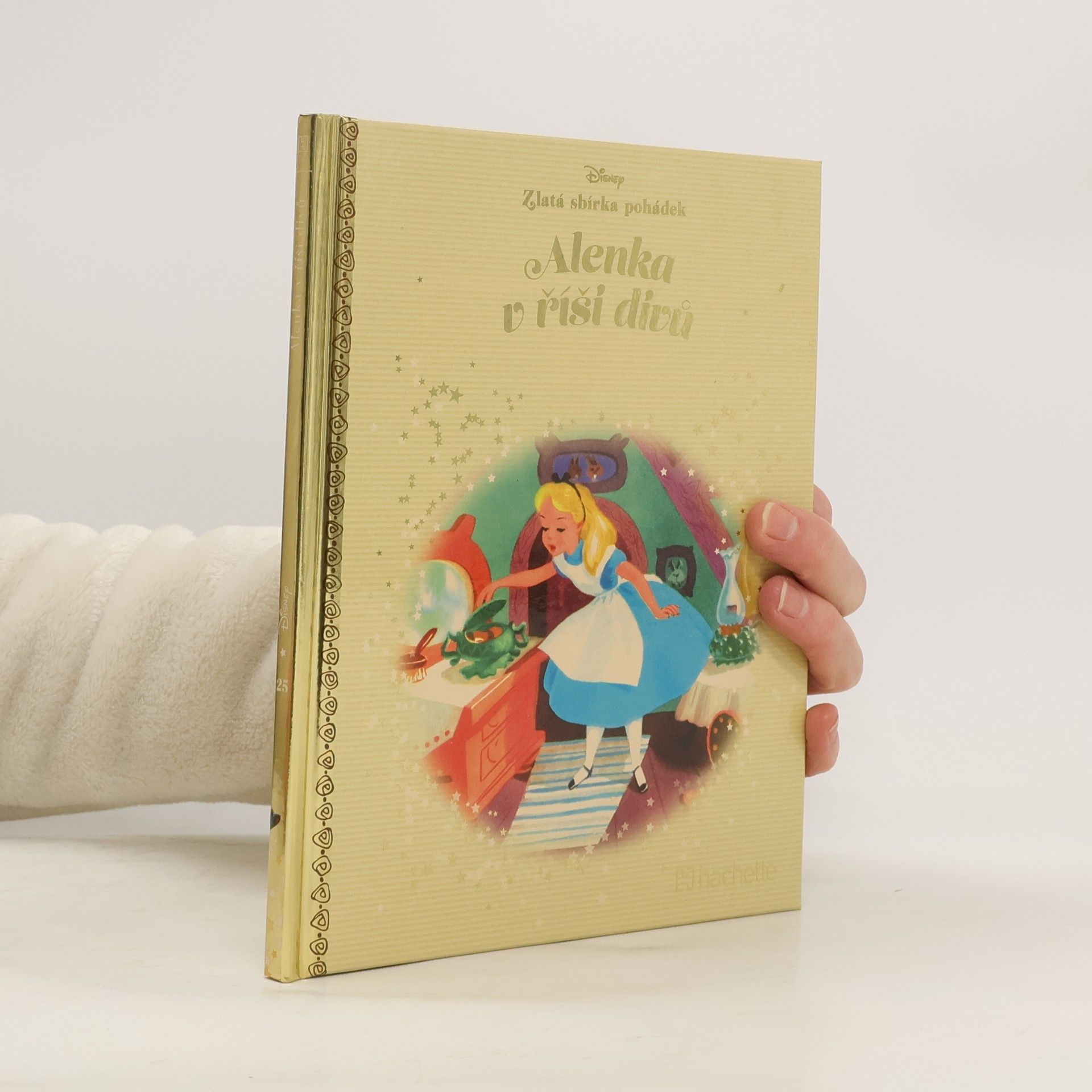 Various authors Alenka v říši divů