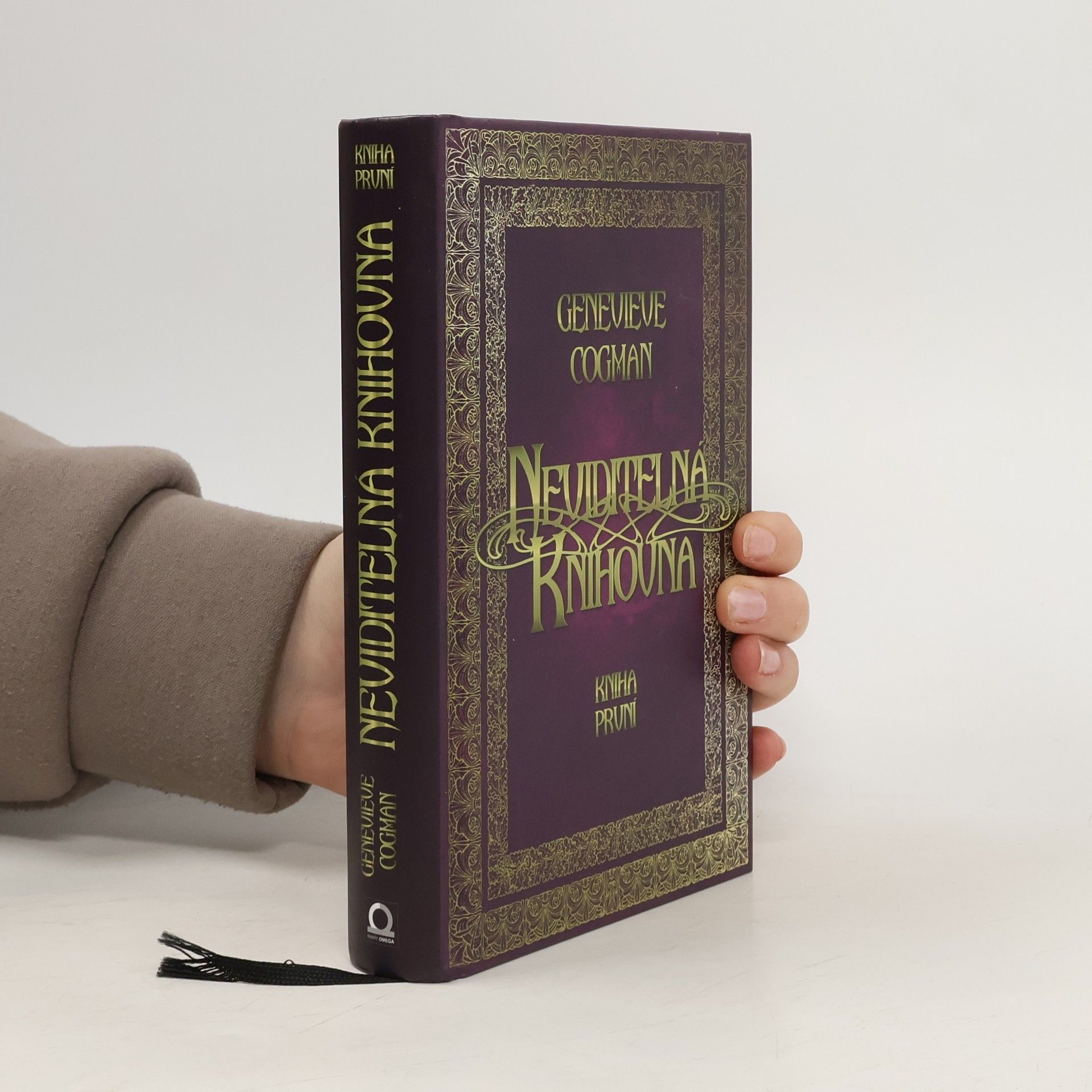 Genevieve Cogman Neviditelná knihovna