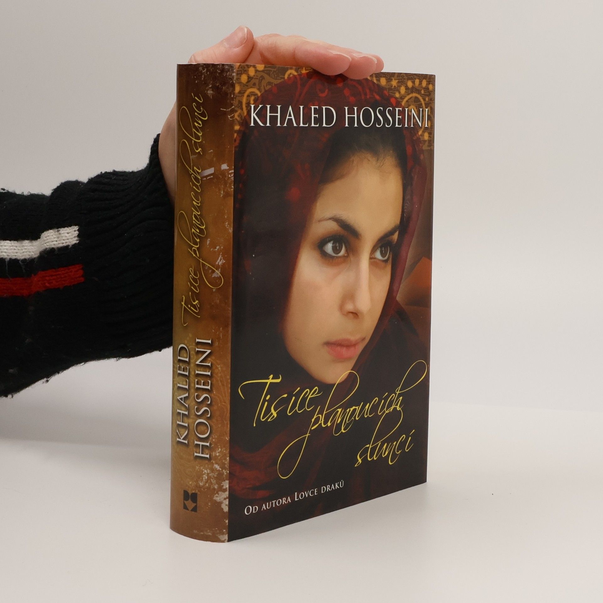 Khaled Hosseini Tisíce planoucích sluncí