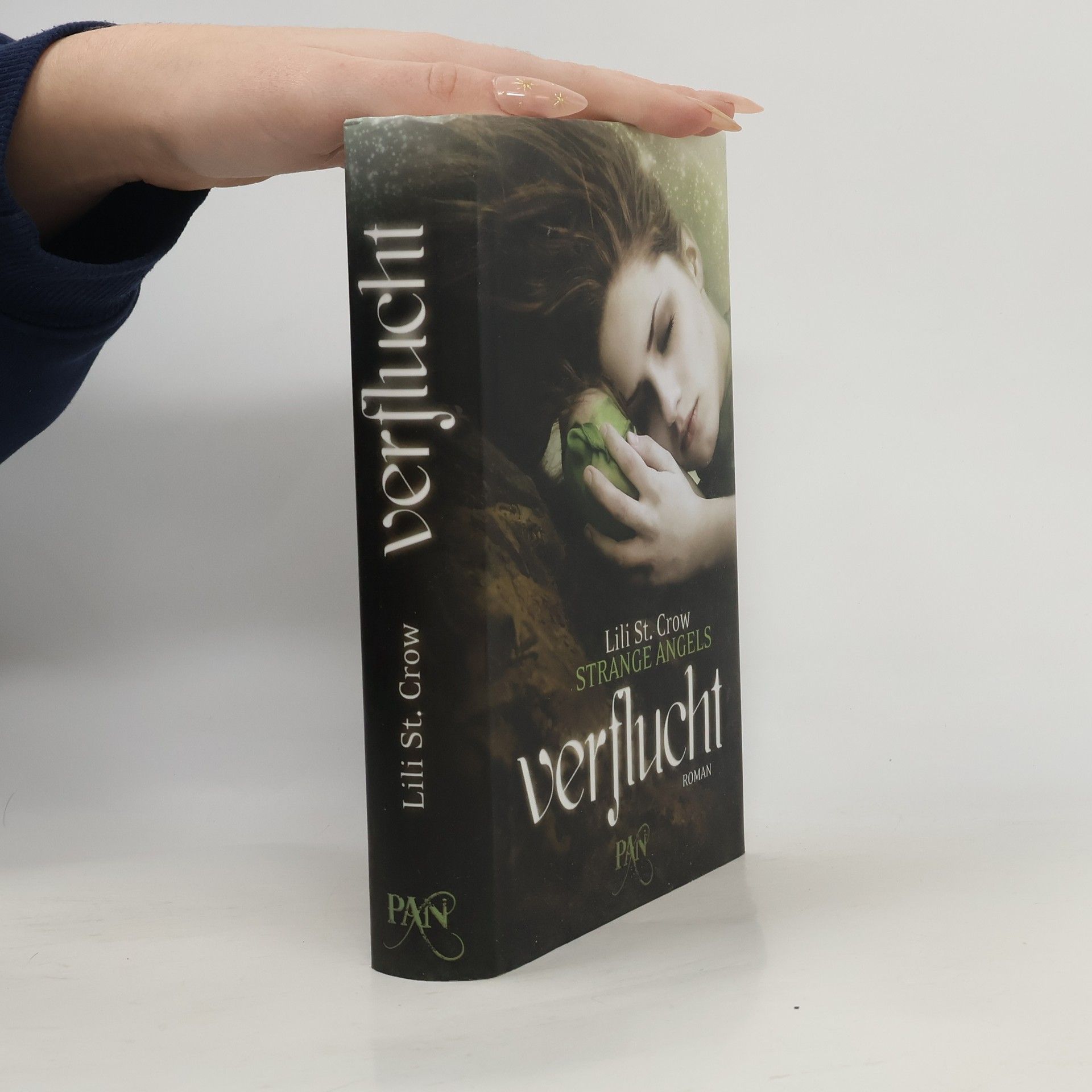Lilith Saintcrow Strange angels. Verflucht