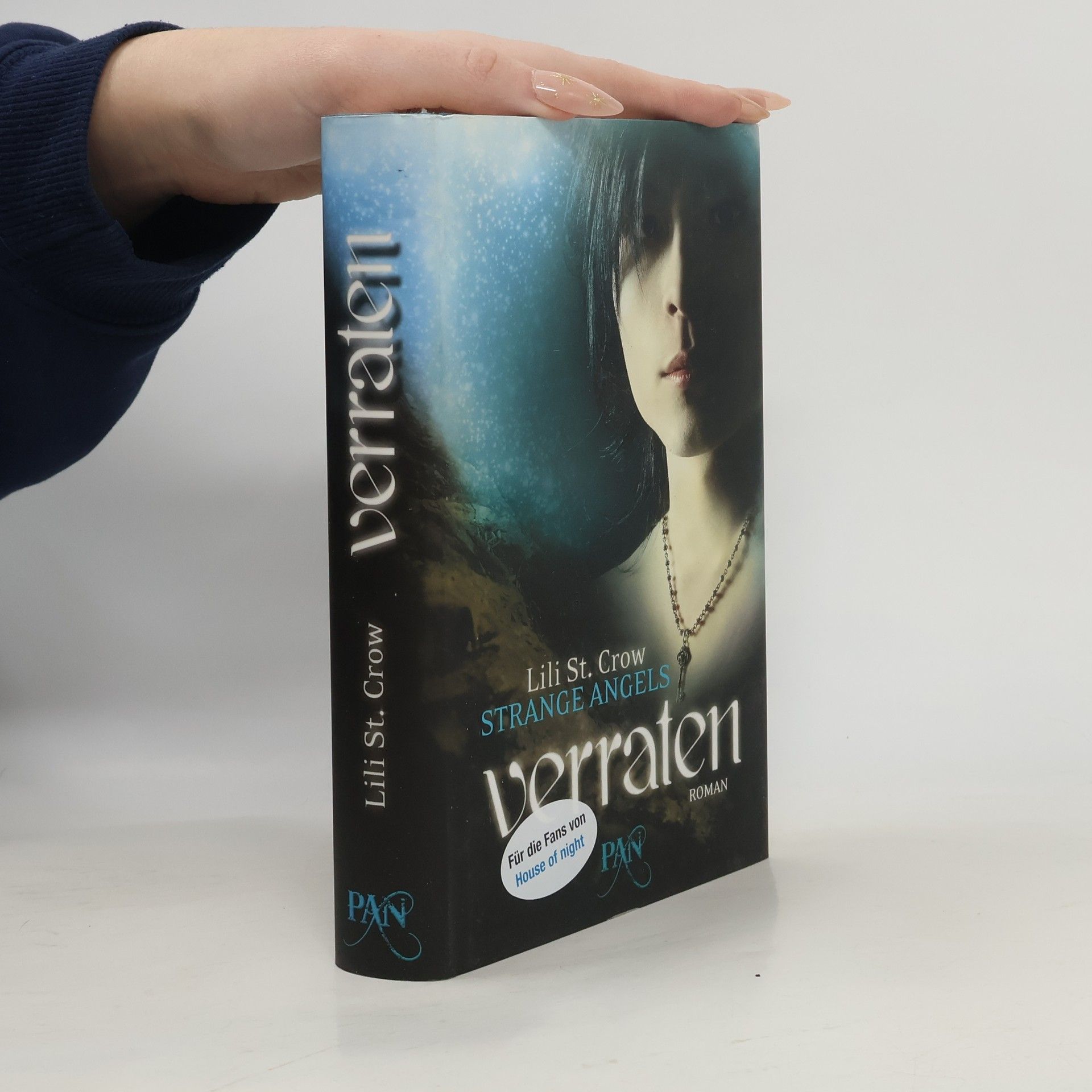 Lilith Saintcrow Strange Angels: Verraten