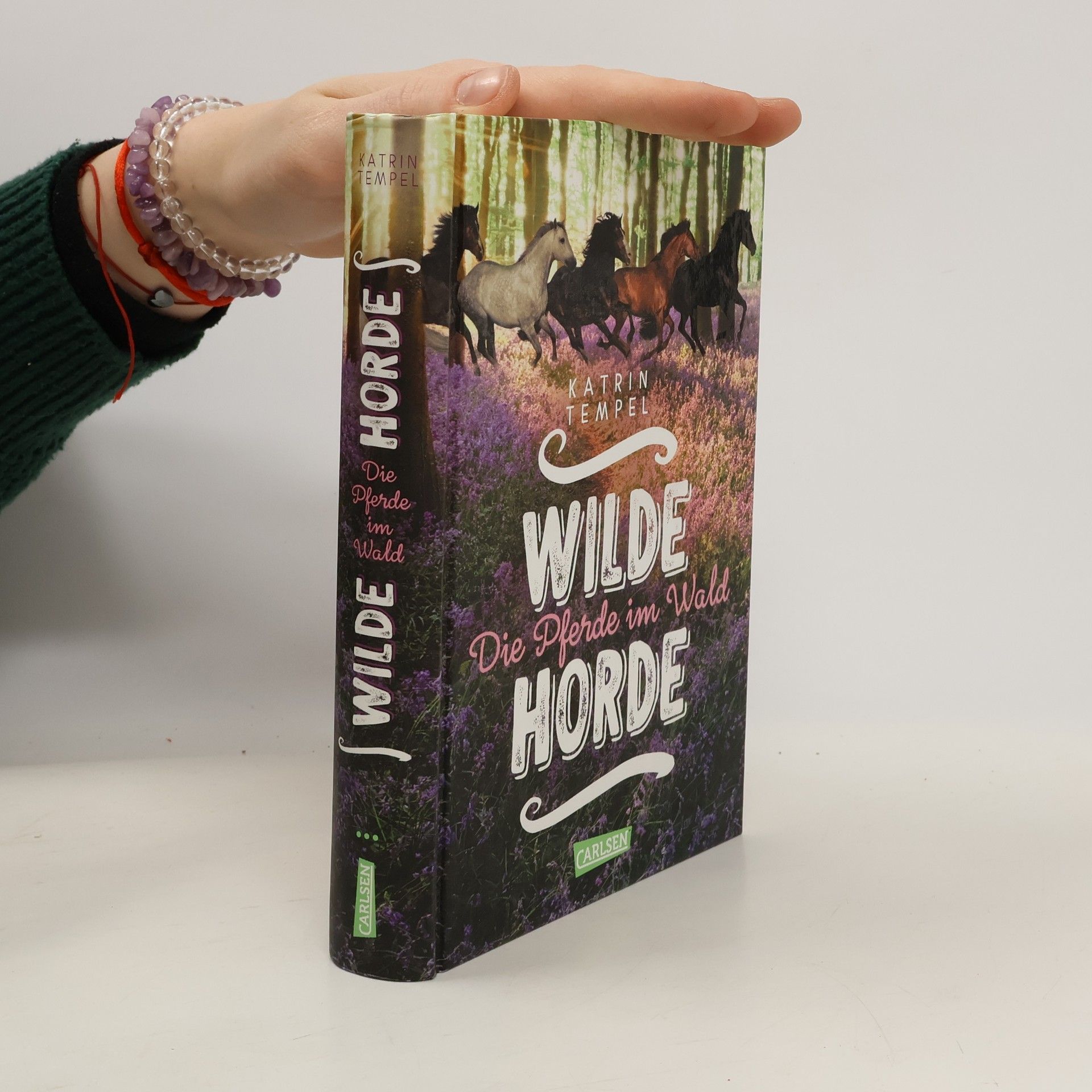 Katrin Tempel Wilde Horde: Die Pferde im Wald