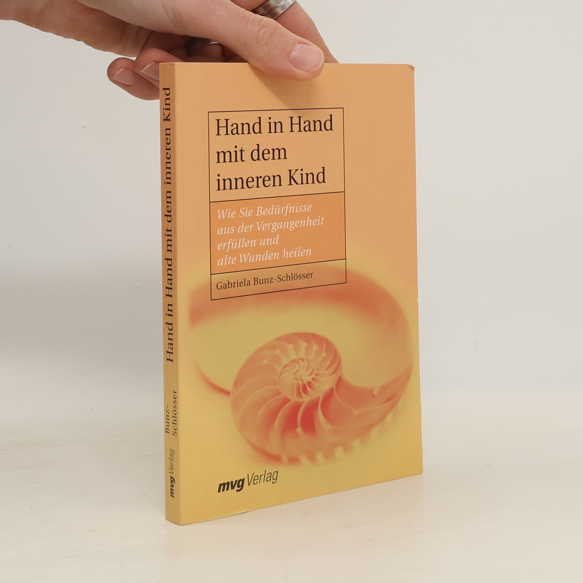 Gabriela Bunz Schlösser Hand in Hand mit dem inneren Kind