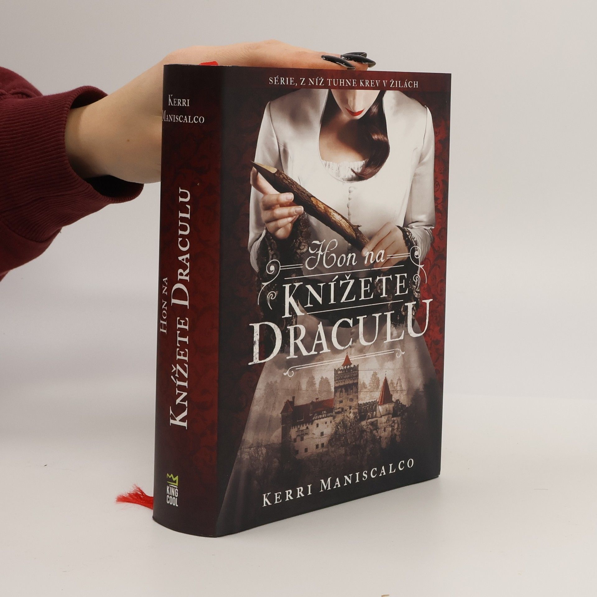 Kerri Maniscalco Hon na knížete Draculu