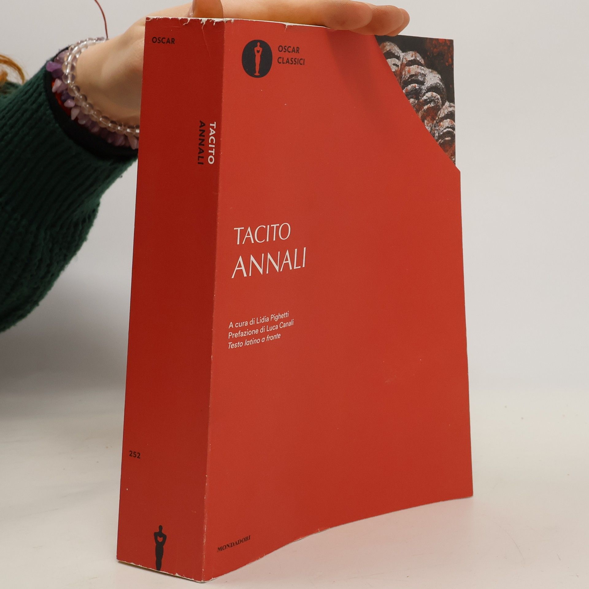 Oscar Classici - 252: Annali. Testo latino a fronte