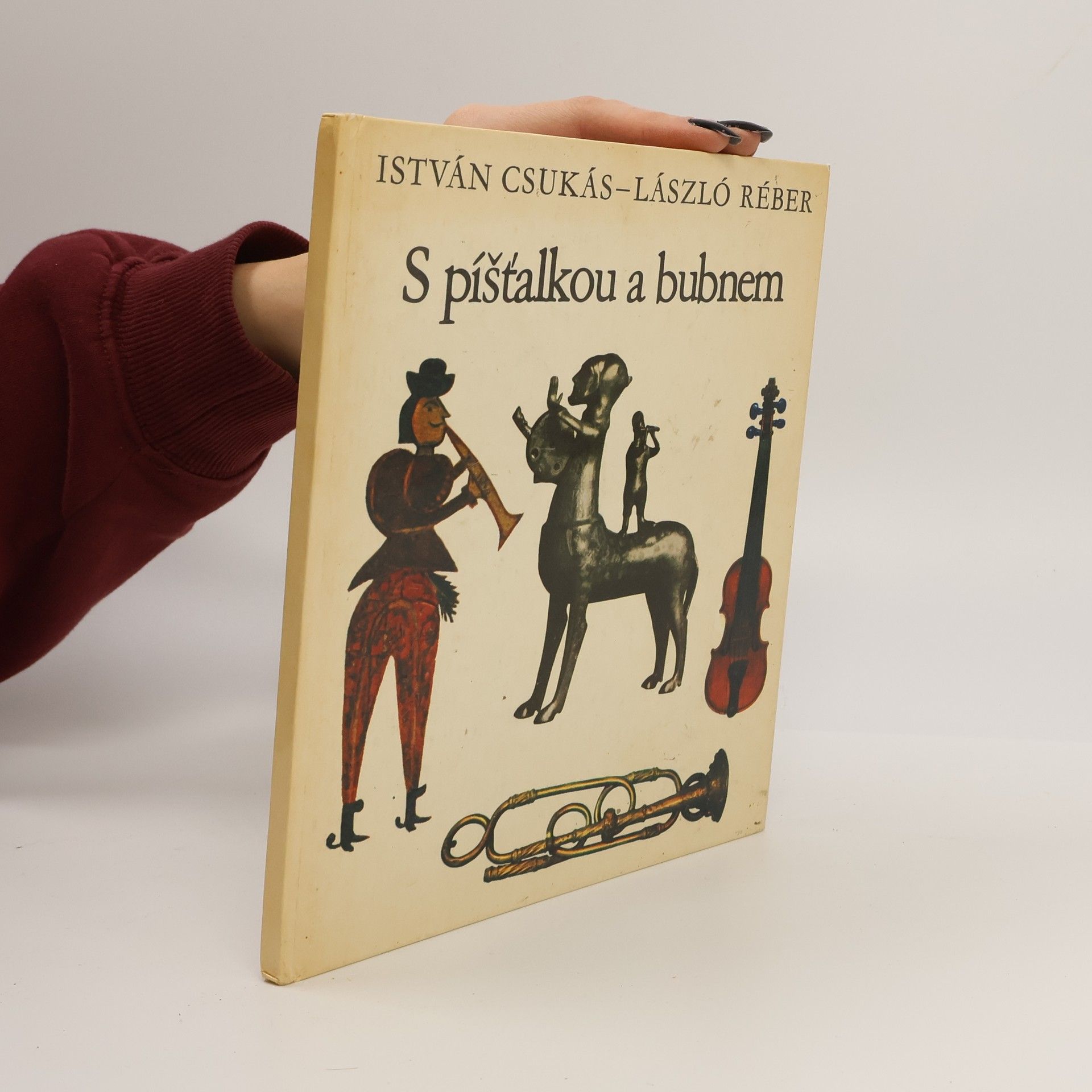 István Csukás S píšťalkou a bubnem