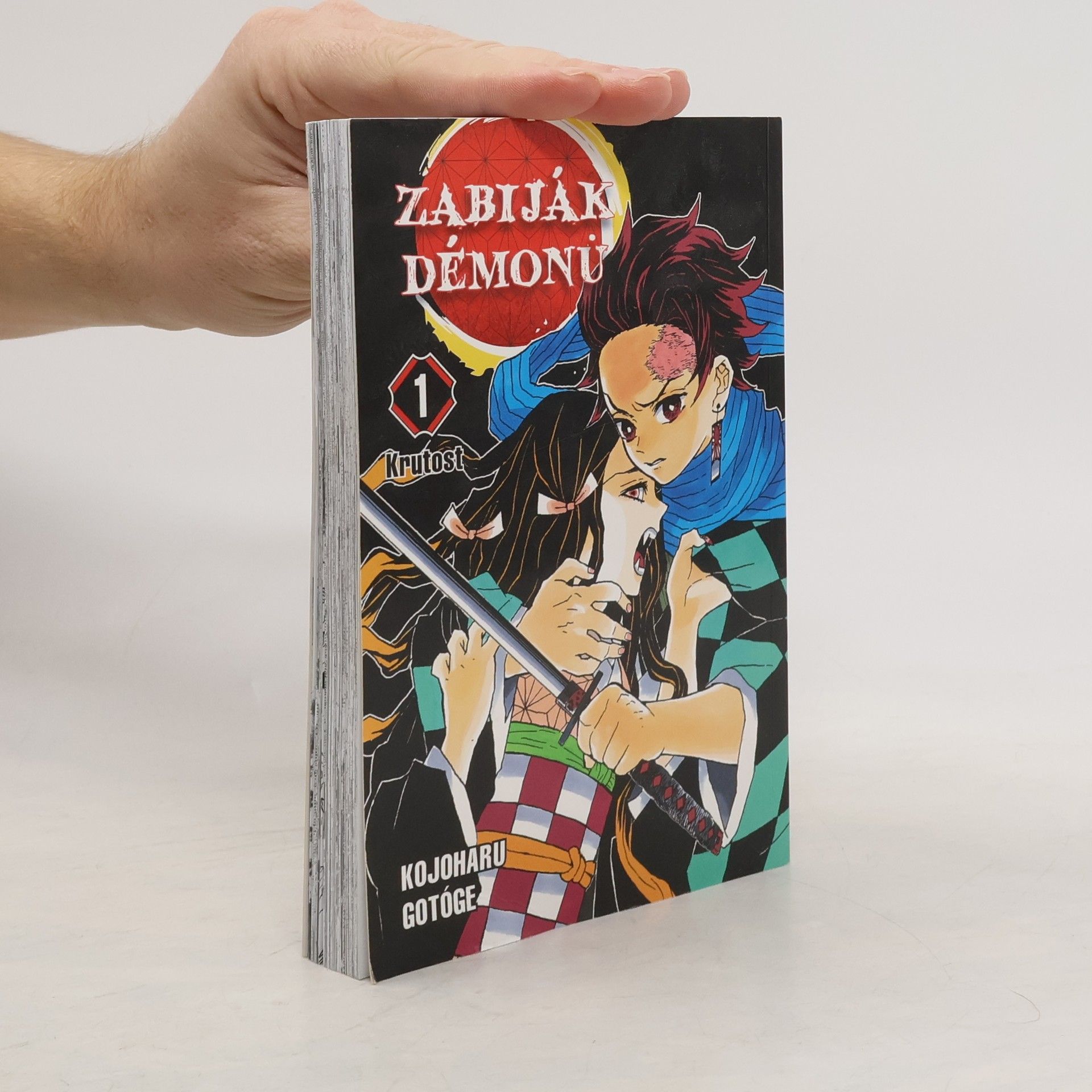 Koyoharu Gotoge Zabiják démonů. 1, Krutost