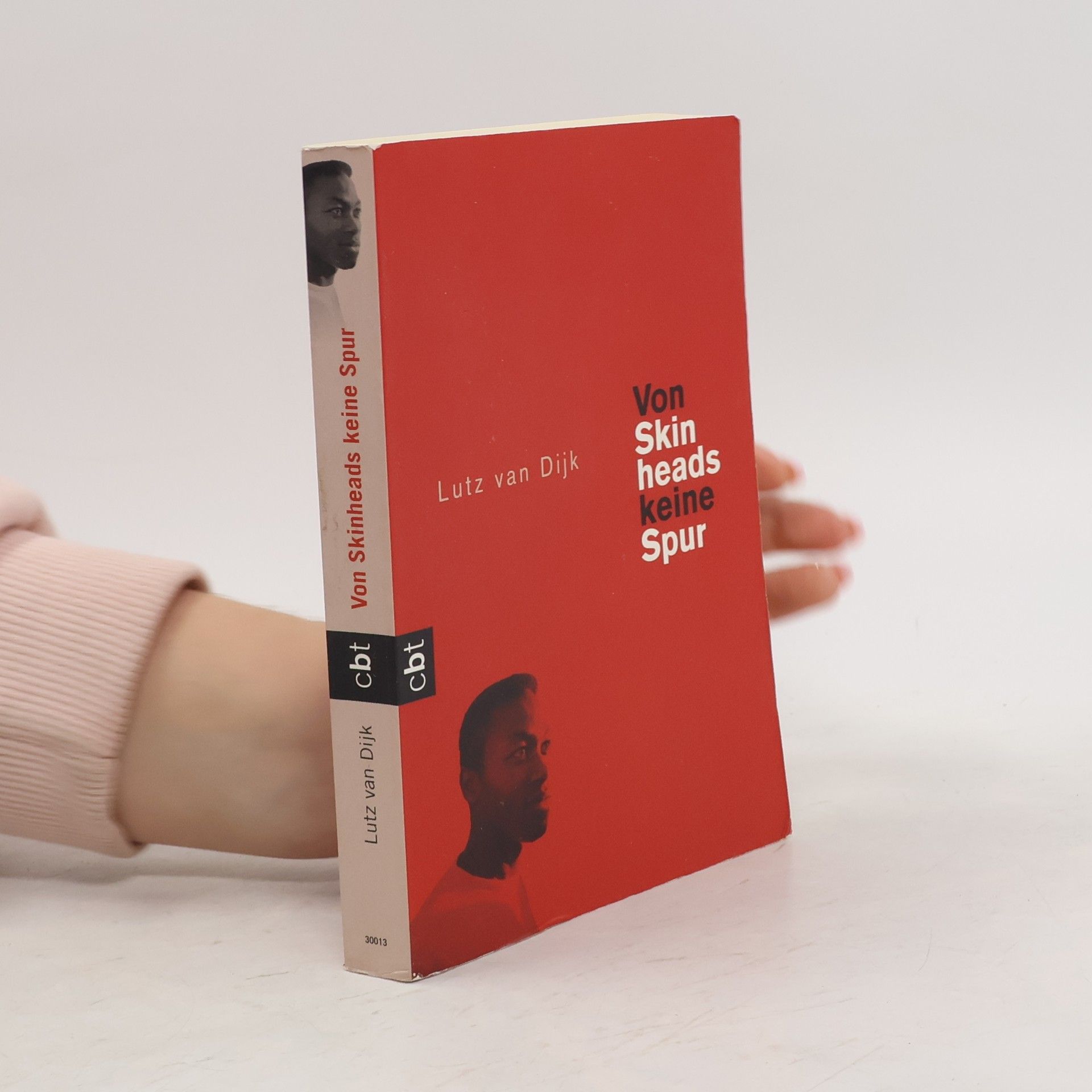 Von Skinheads keine Spur