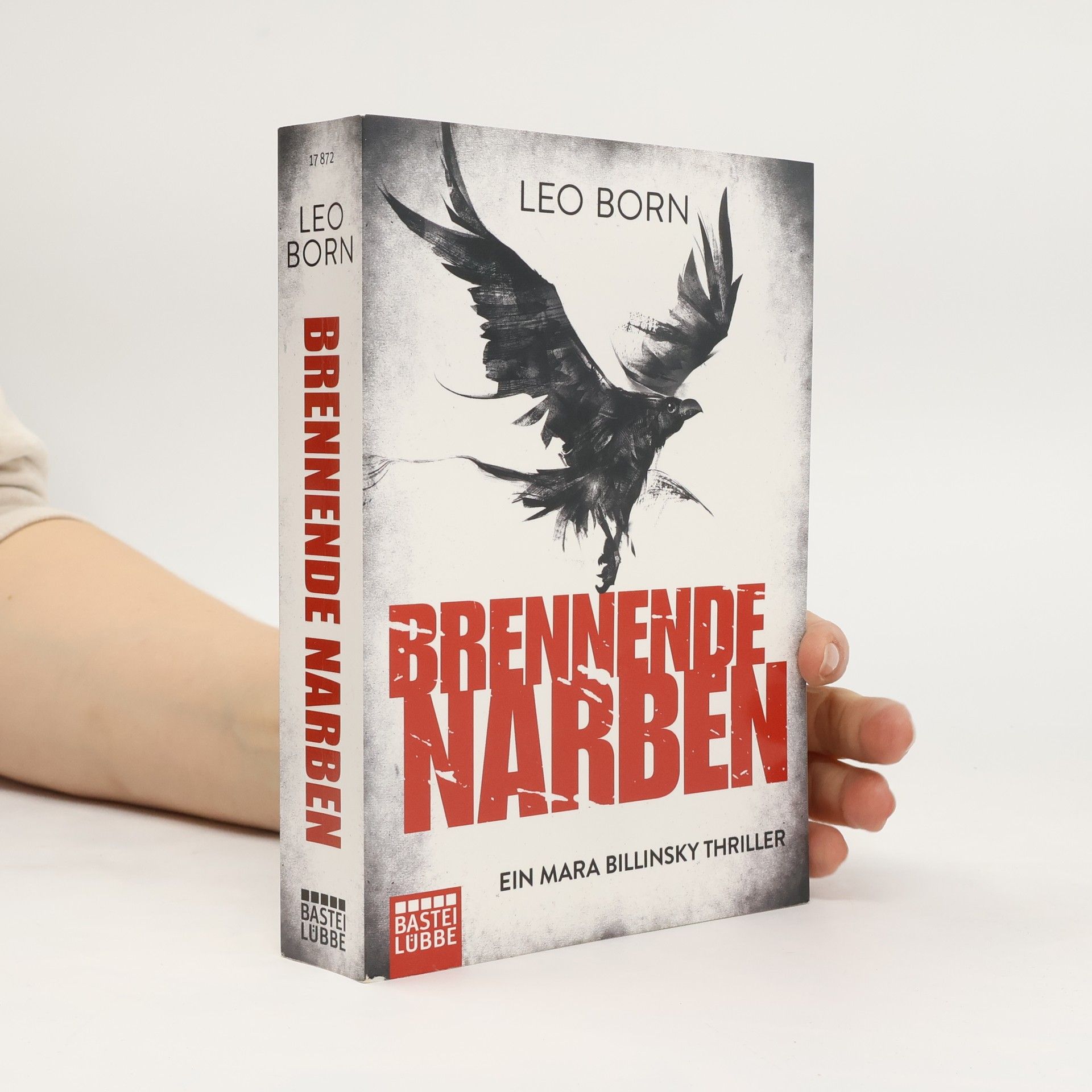 Leo Born Brennende Narben