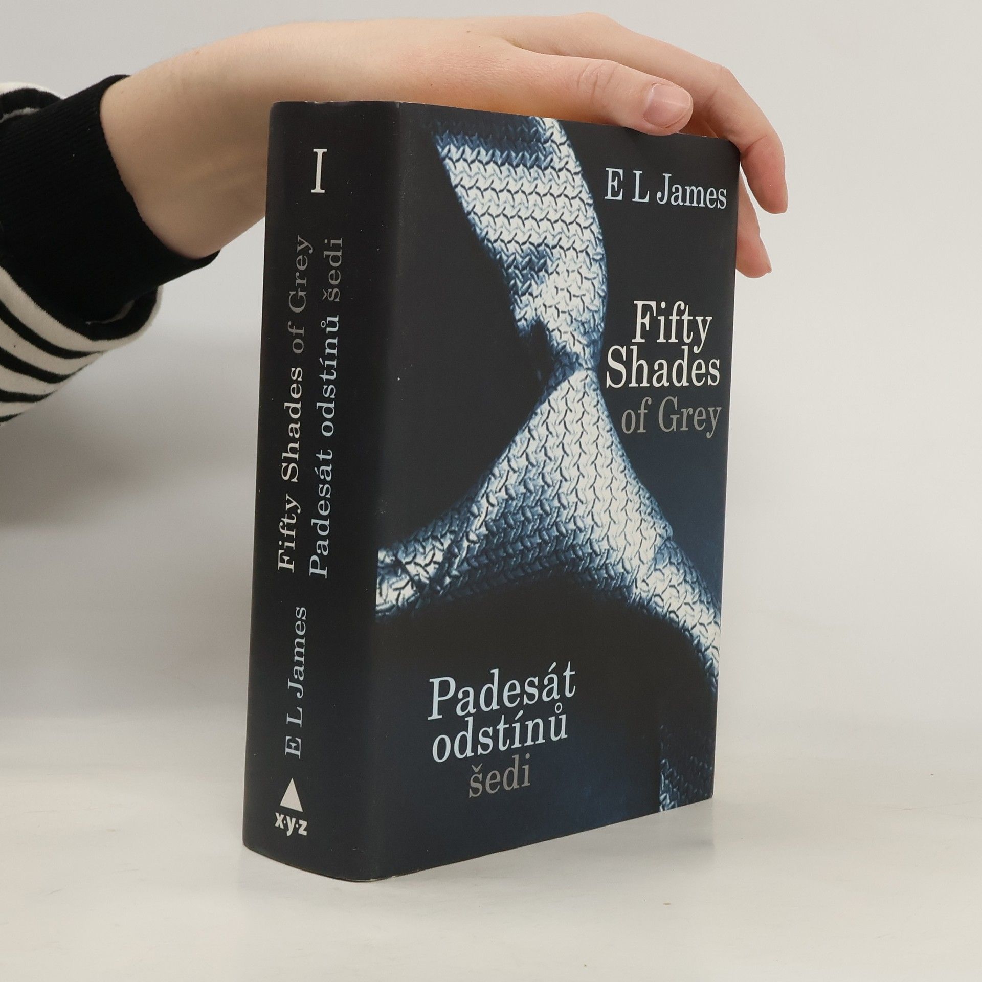 Padesát odstínů šedi