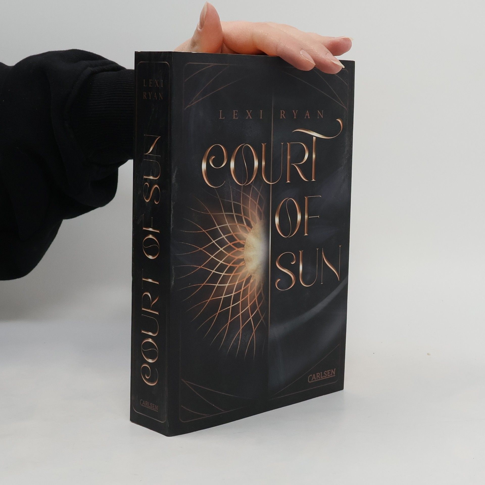 Lexi Ryan Court of sun