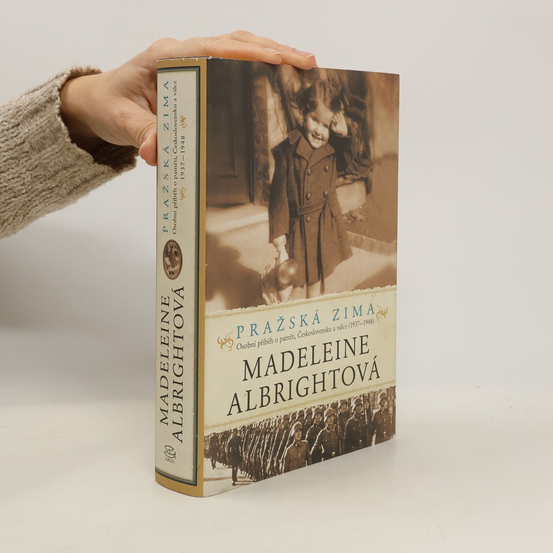 Madeleine Albright Pražská zima