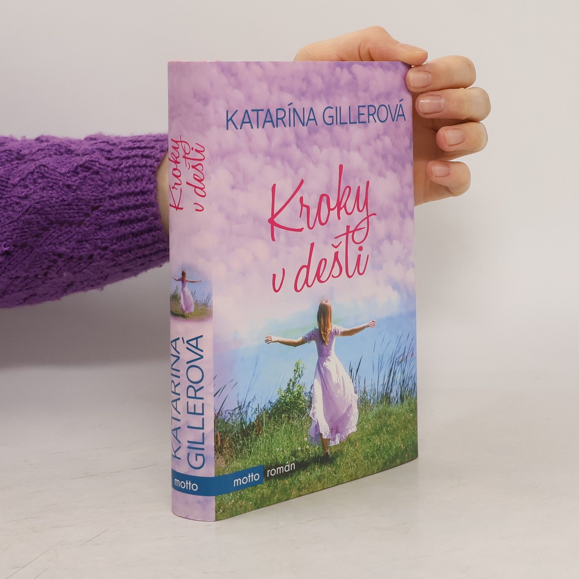 Katarína Gillerová Kroky v dešti