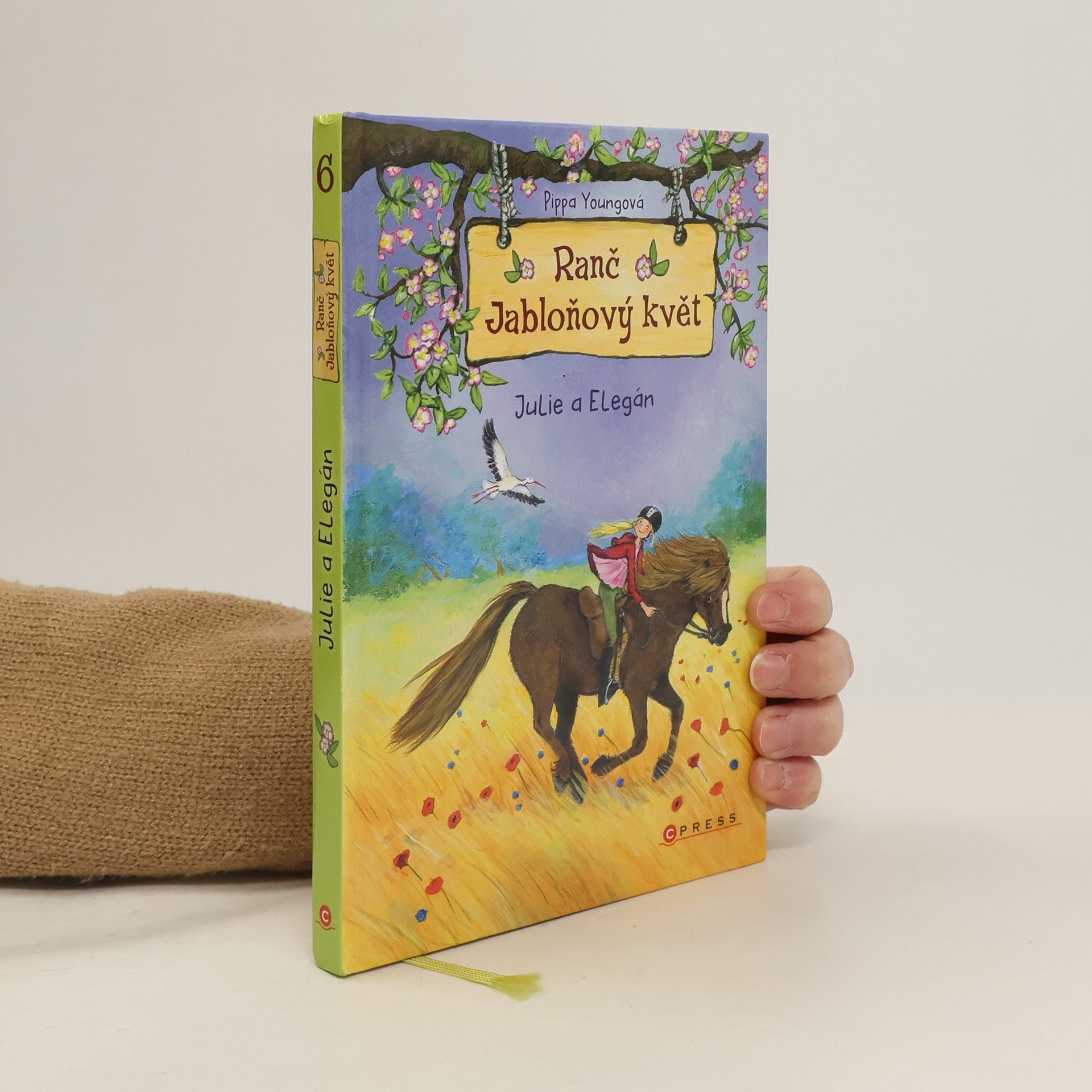Ranč Jabloňový květ. Julie a Elegán