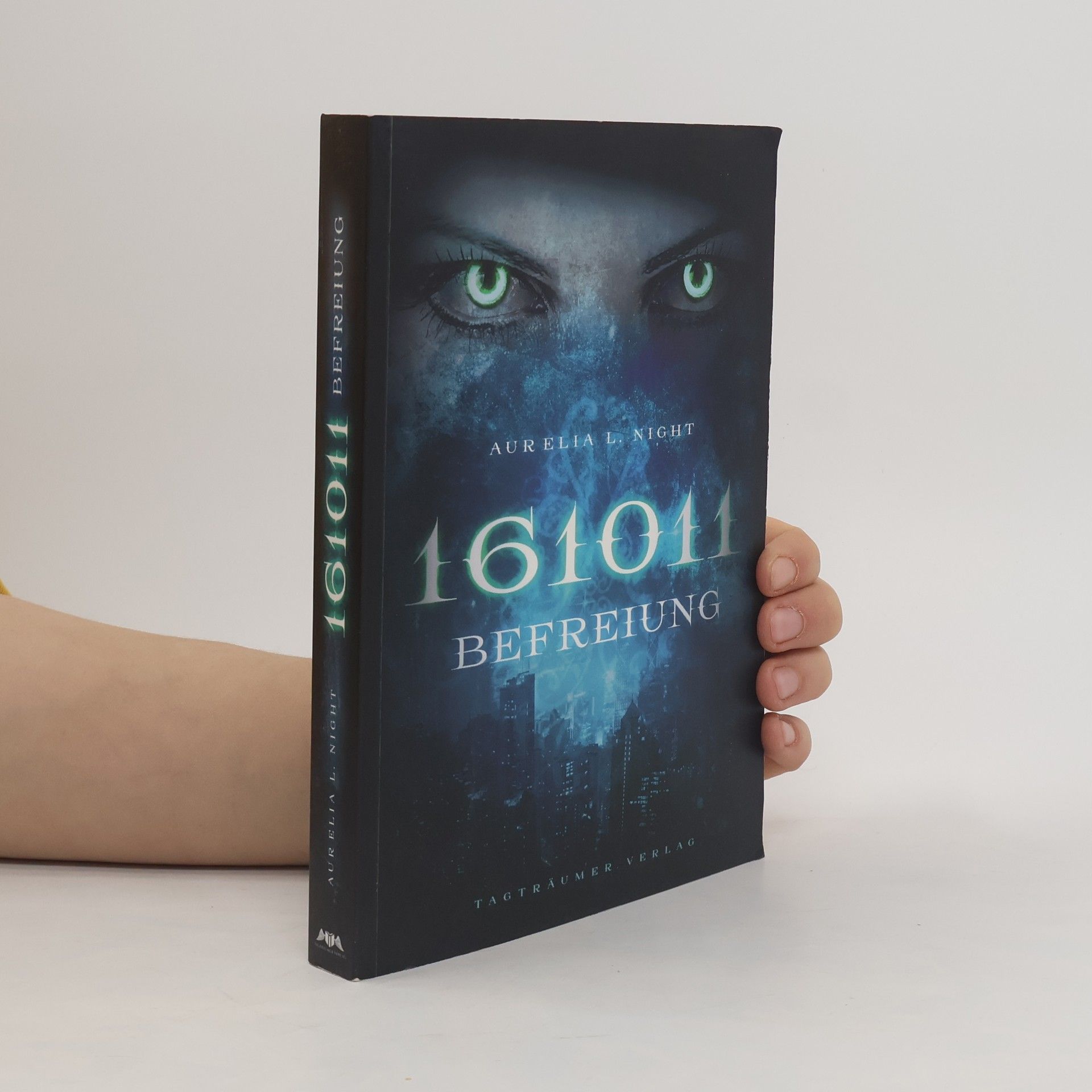 Aurelia L. Night 161011