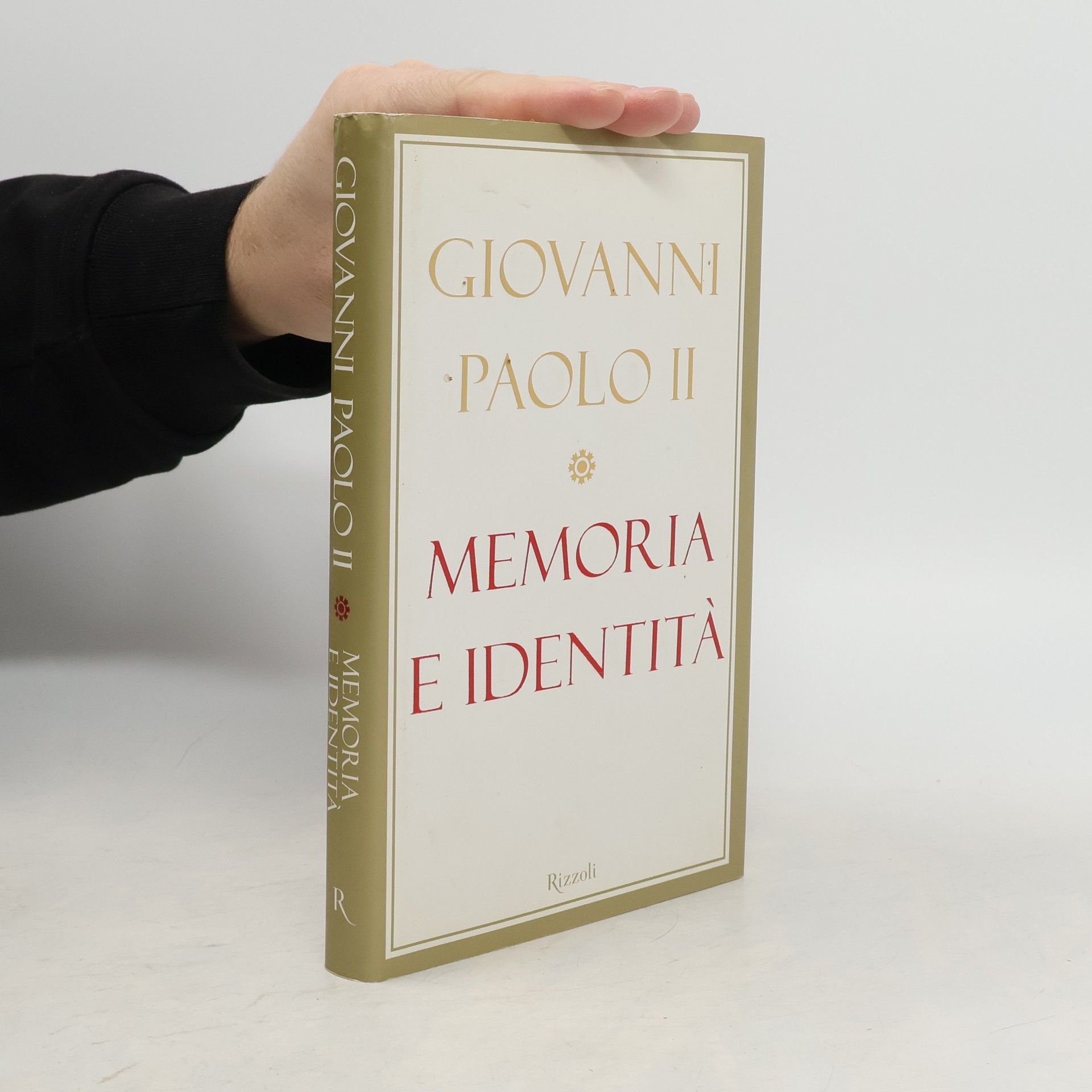 Pope John Paul II. Memoria e identità