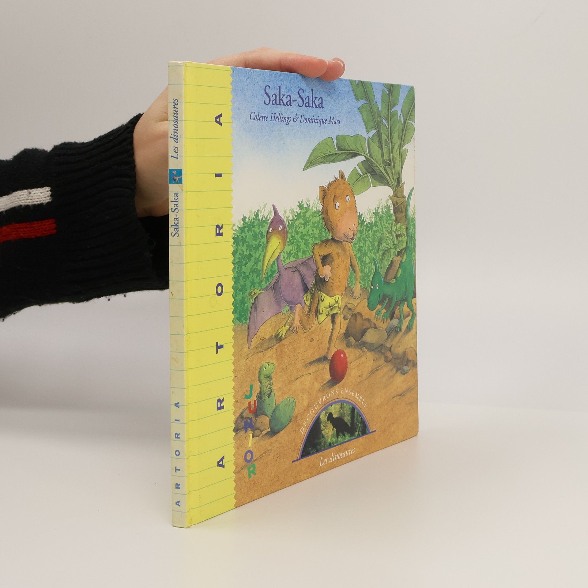 Saka-Saka. Les dinosaures