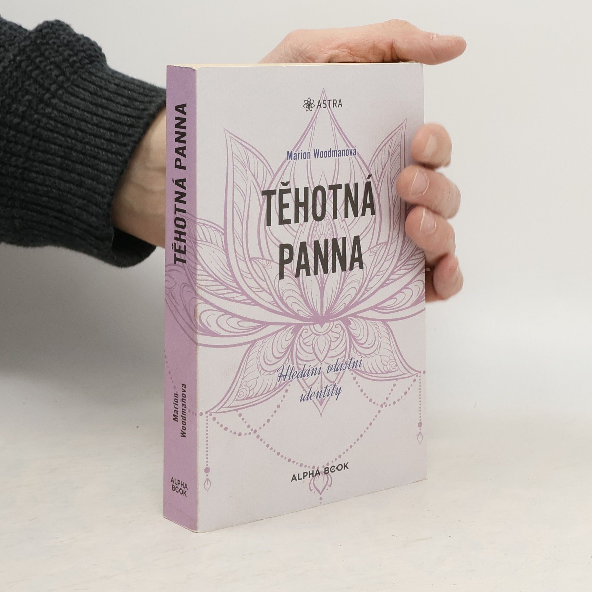 Marion Woodman Těhotná panna