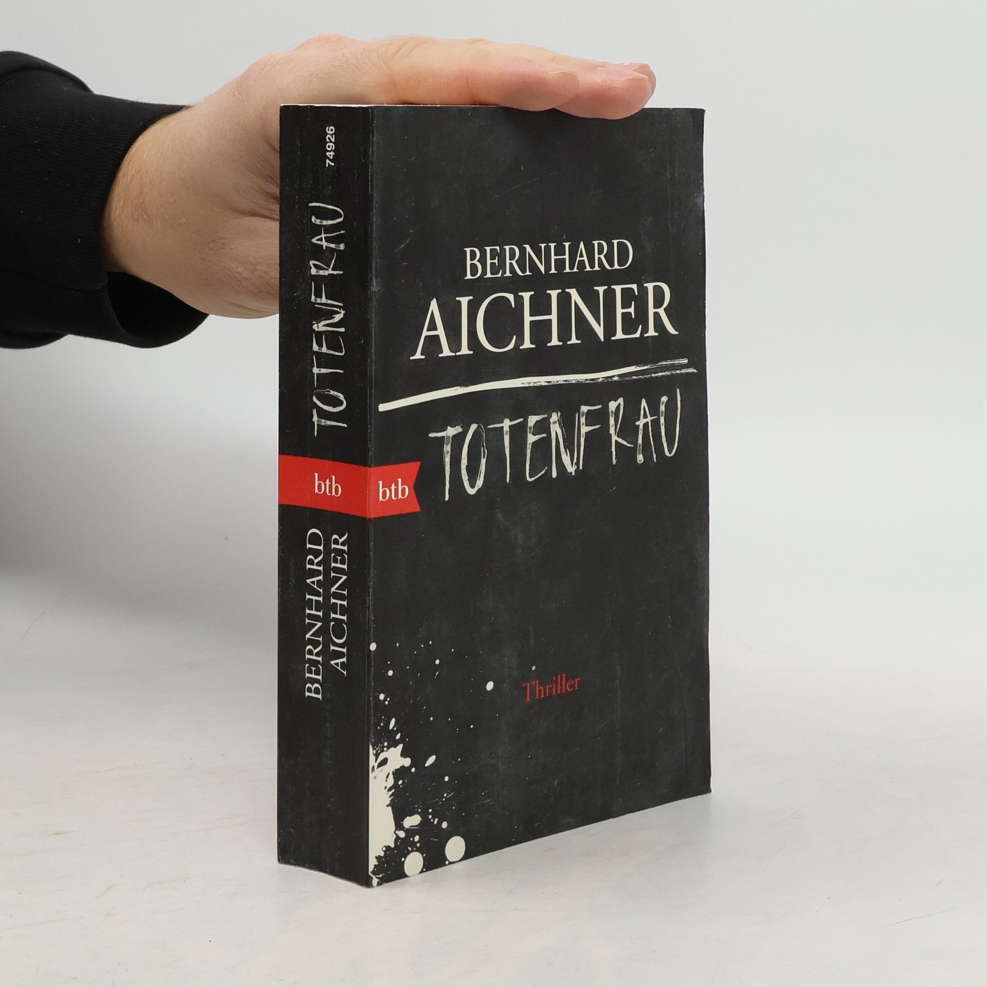 Bernhard Aichner Totenfrau