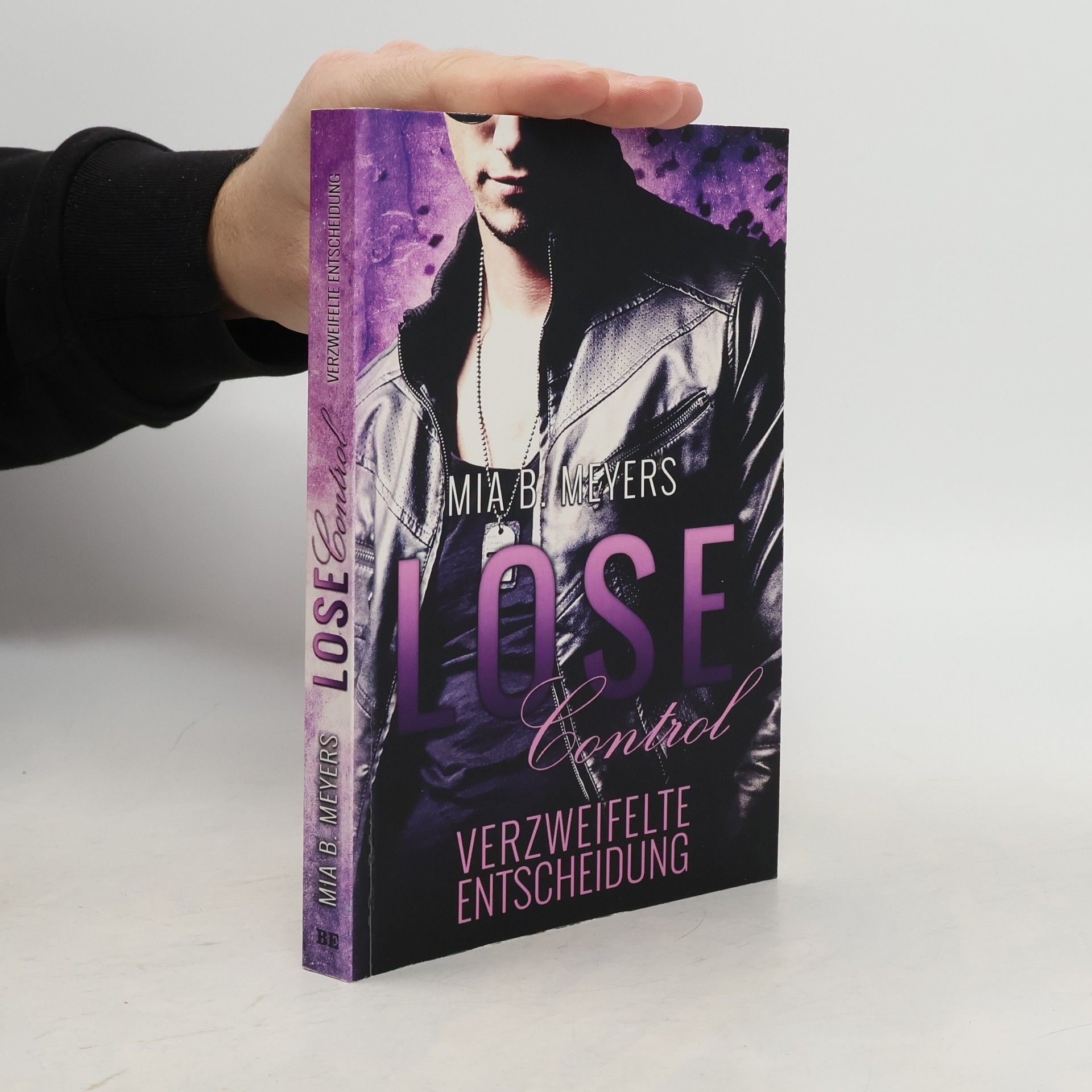 Mia B. Meyers Lose control