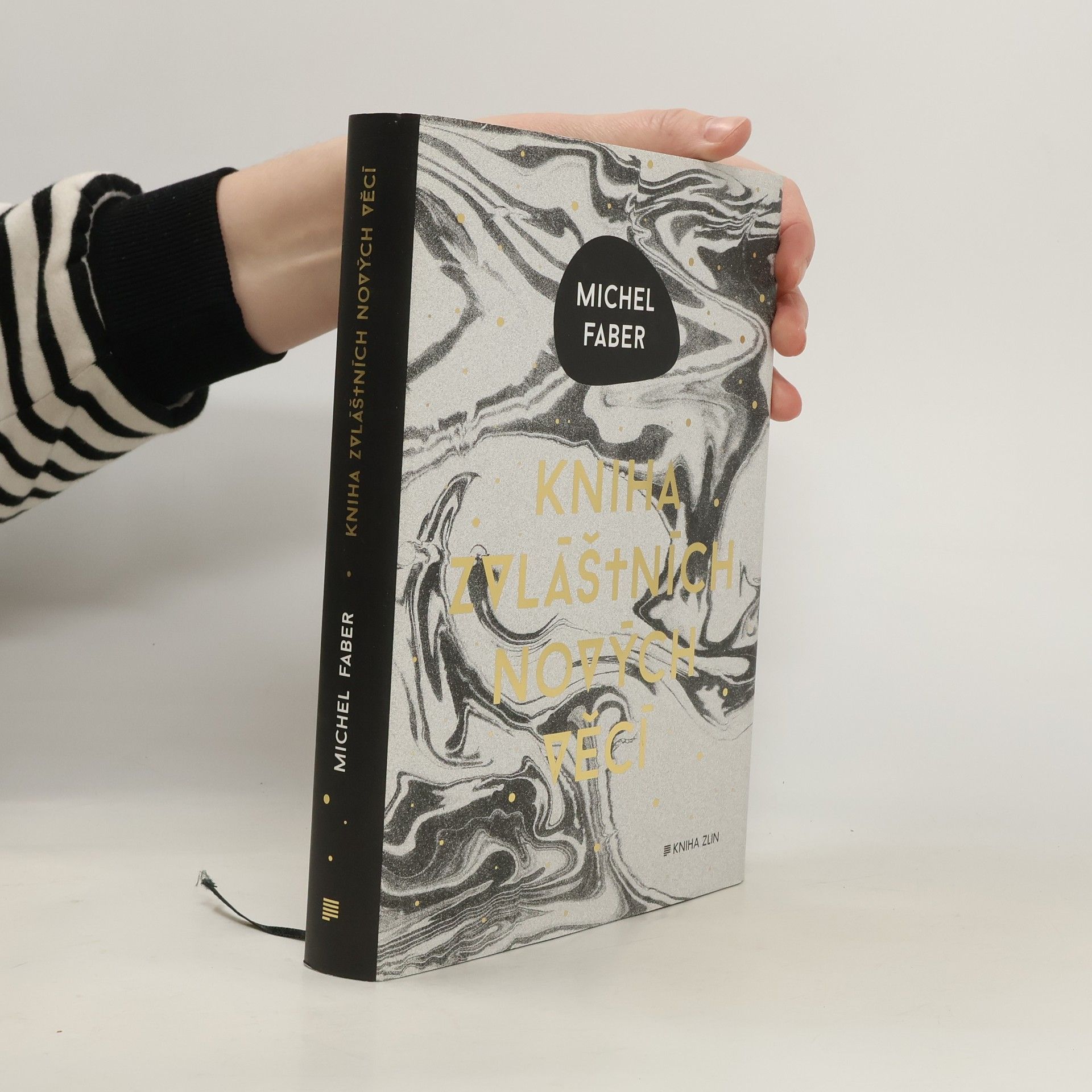 Michel Faber Kniha zvláštních nových věcí