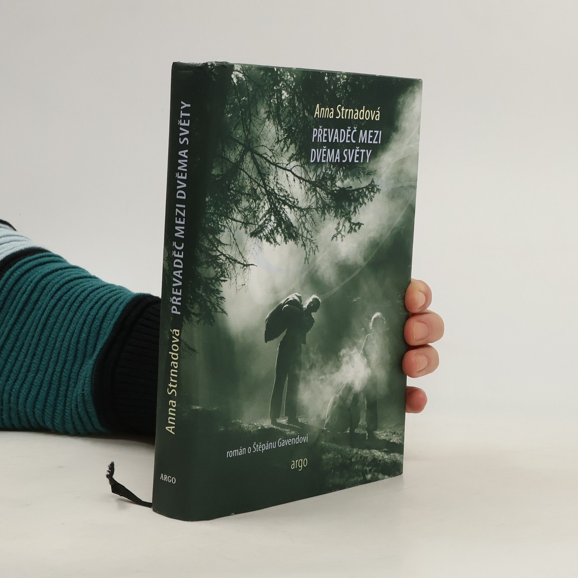 Převaděč mezi dvěma světy