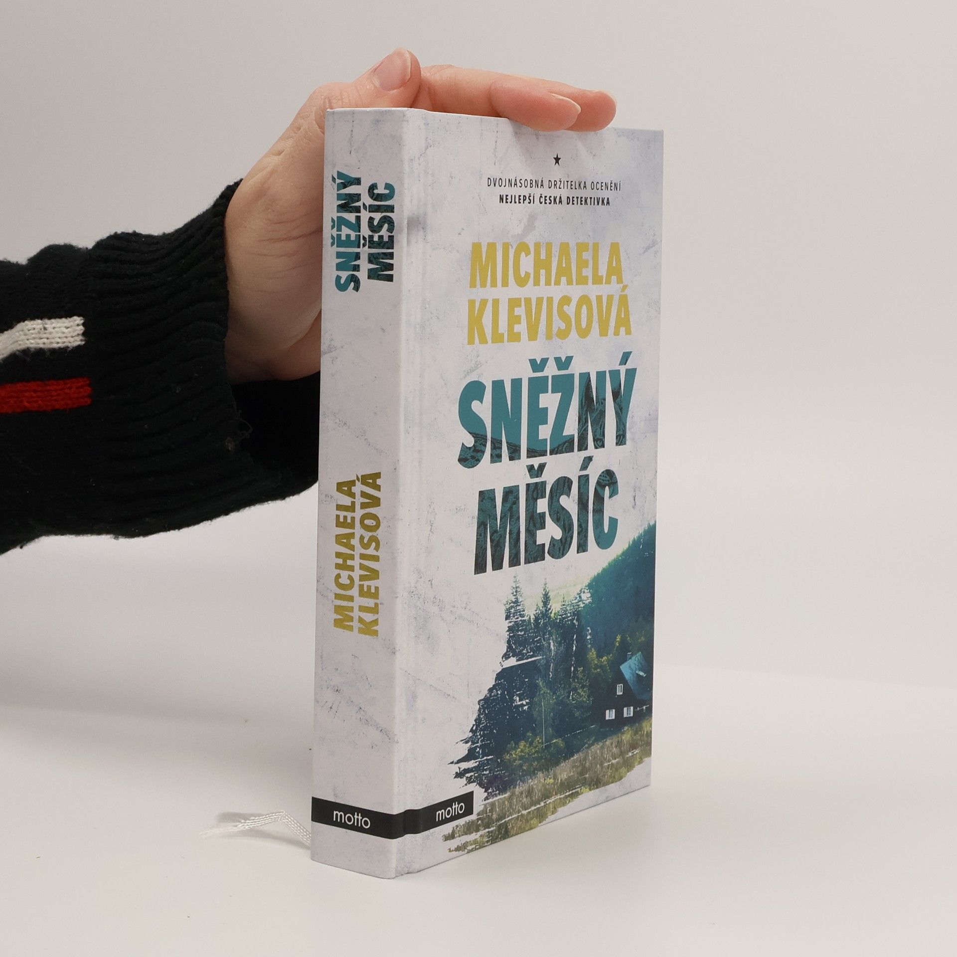 Michaela Klevisová Sněžný měsíc