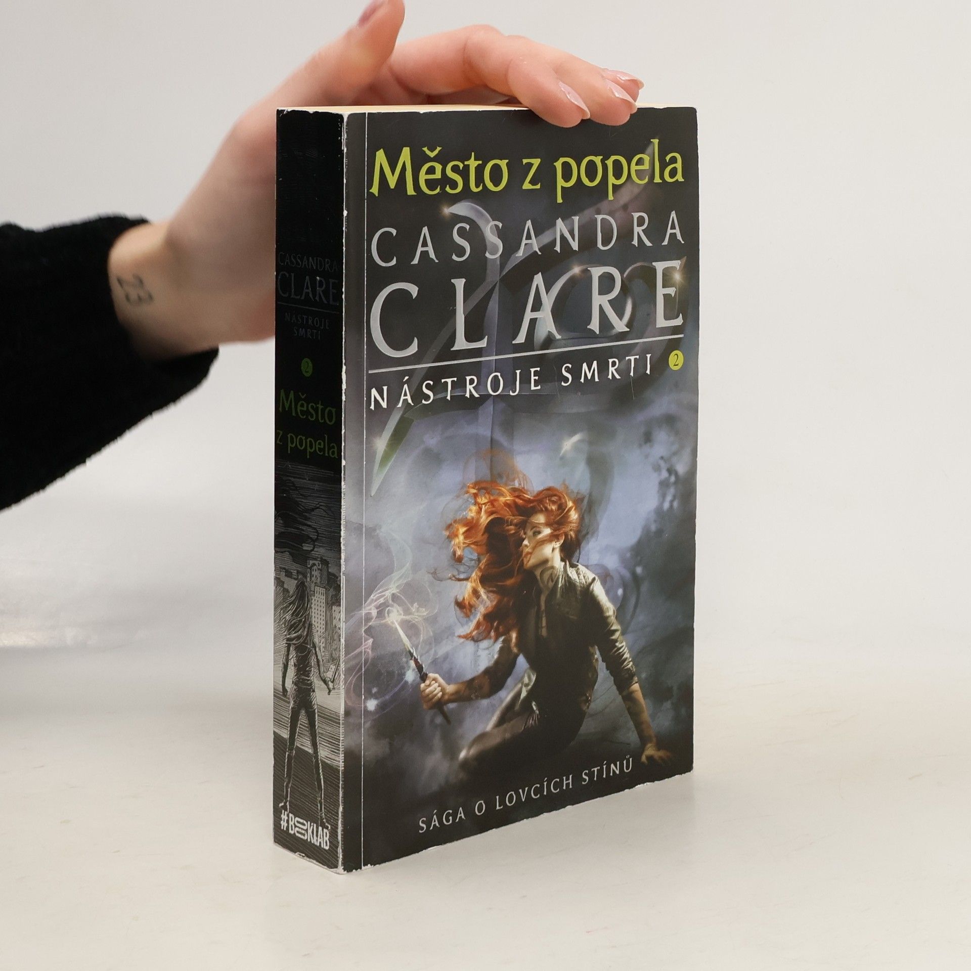 Cassandra Clare Nástroje smrti 2: Město z popela