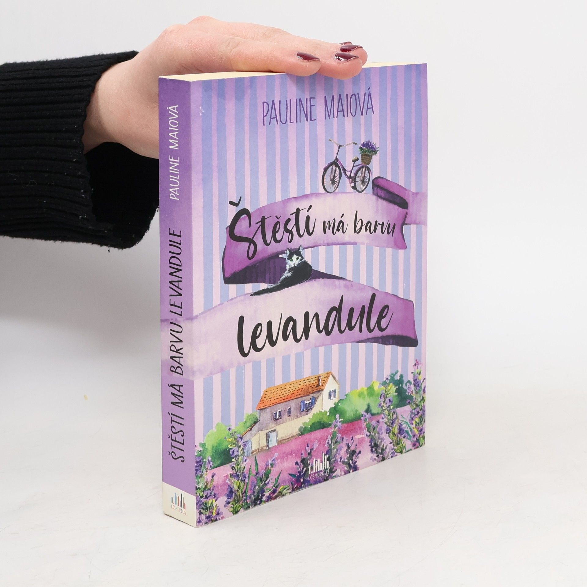 Pauline Mai Štěstí má barvu levandule