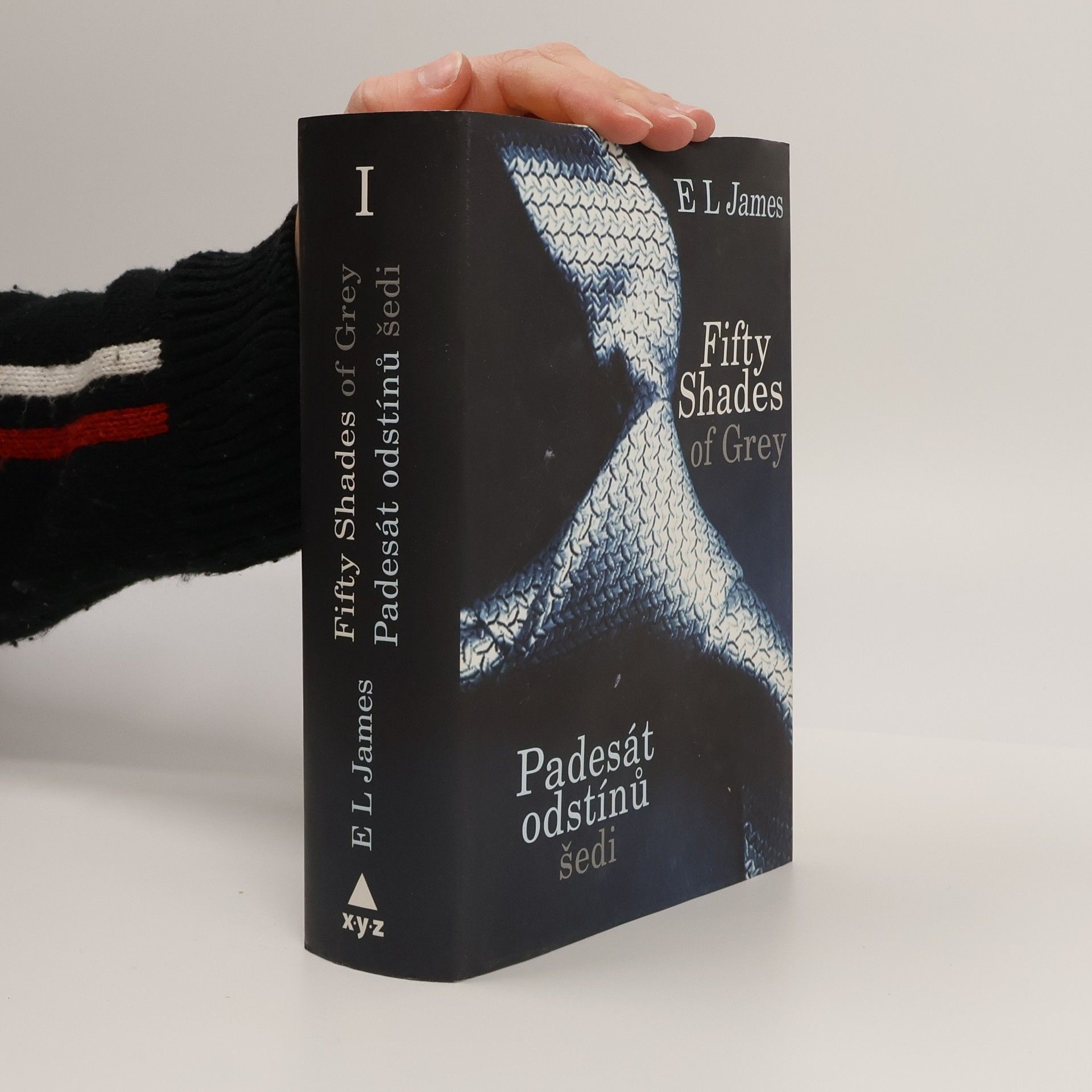 E L James Padesát odstínů šedi