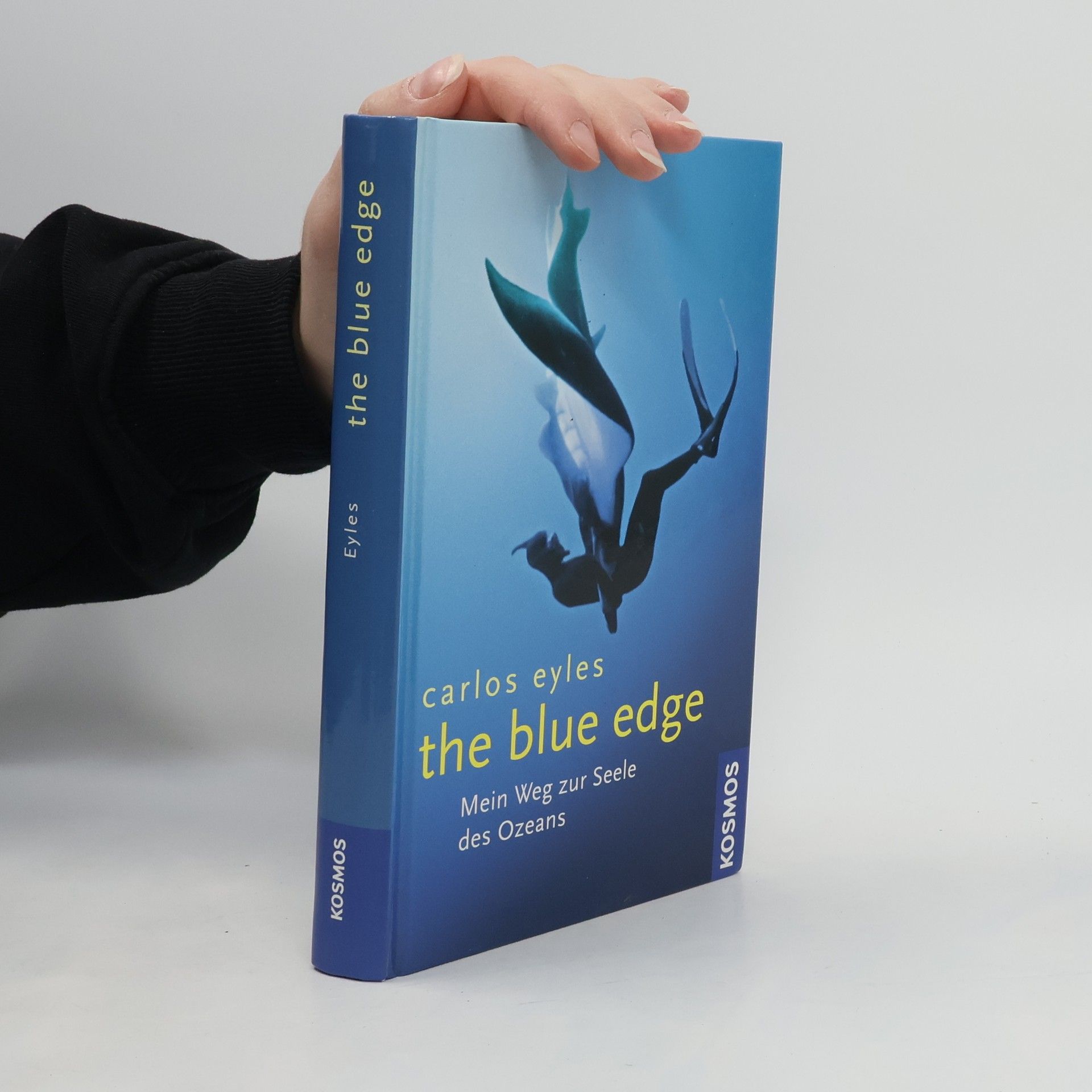 Carlos Eyles The blue edge