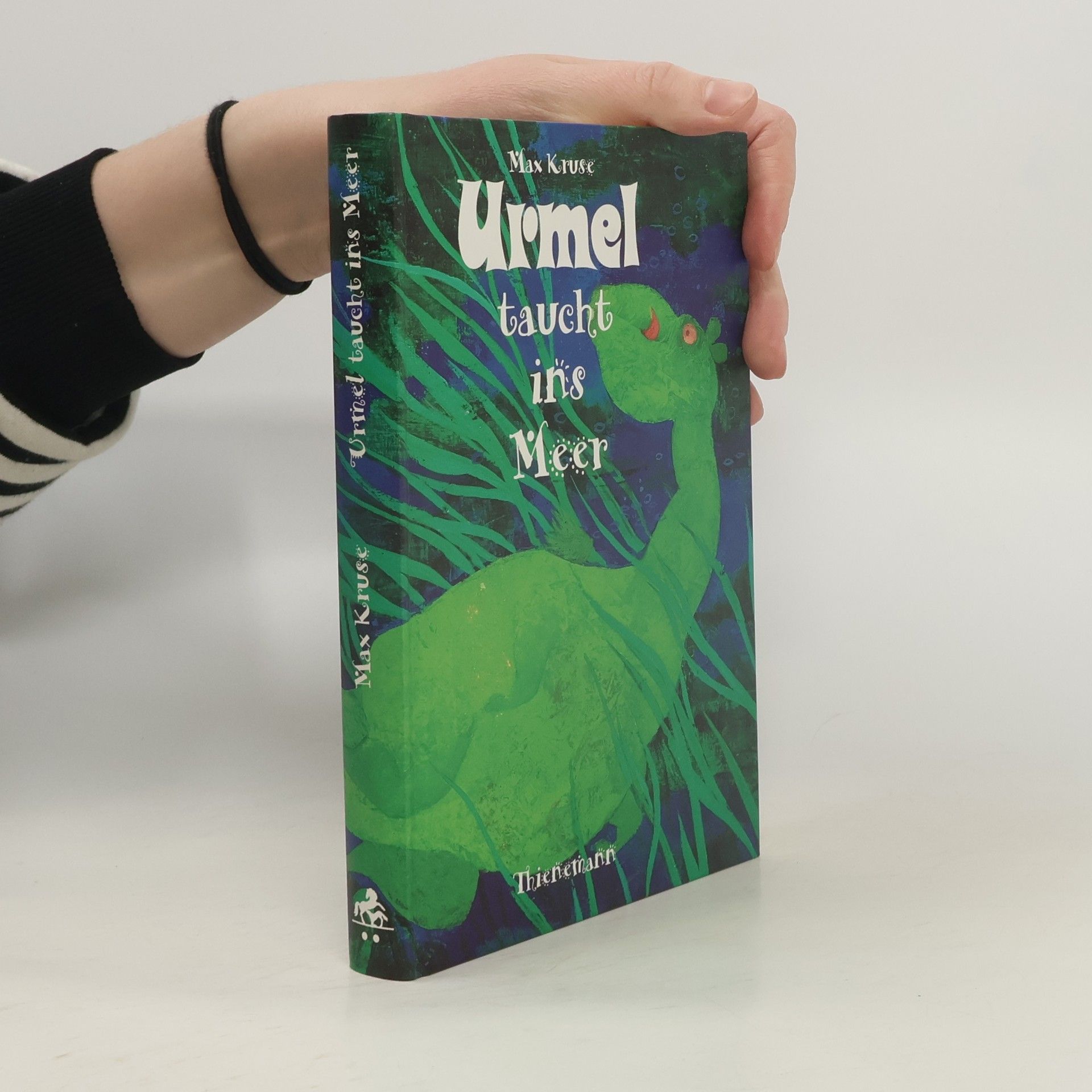 Max Kruse Urmel taucht ins Meer