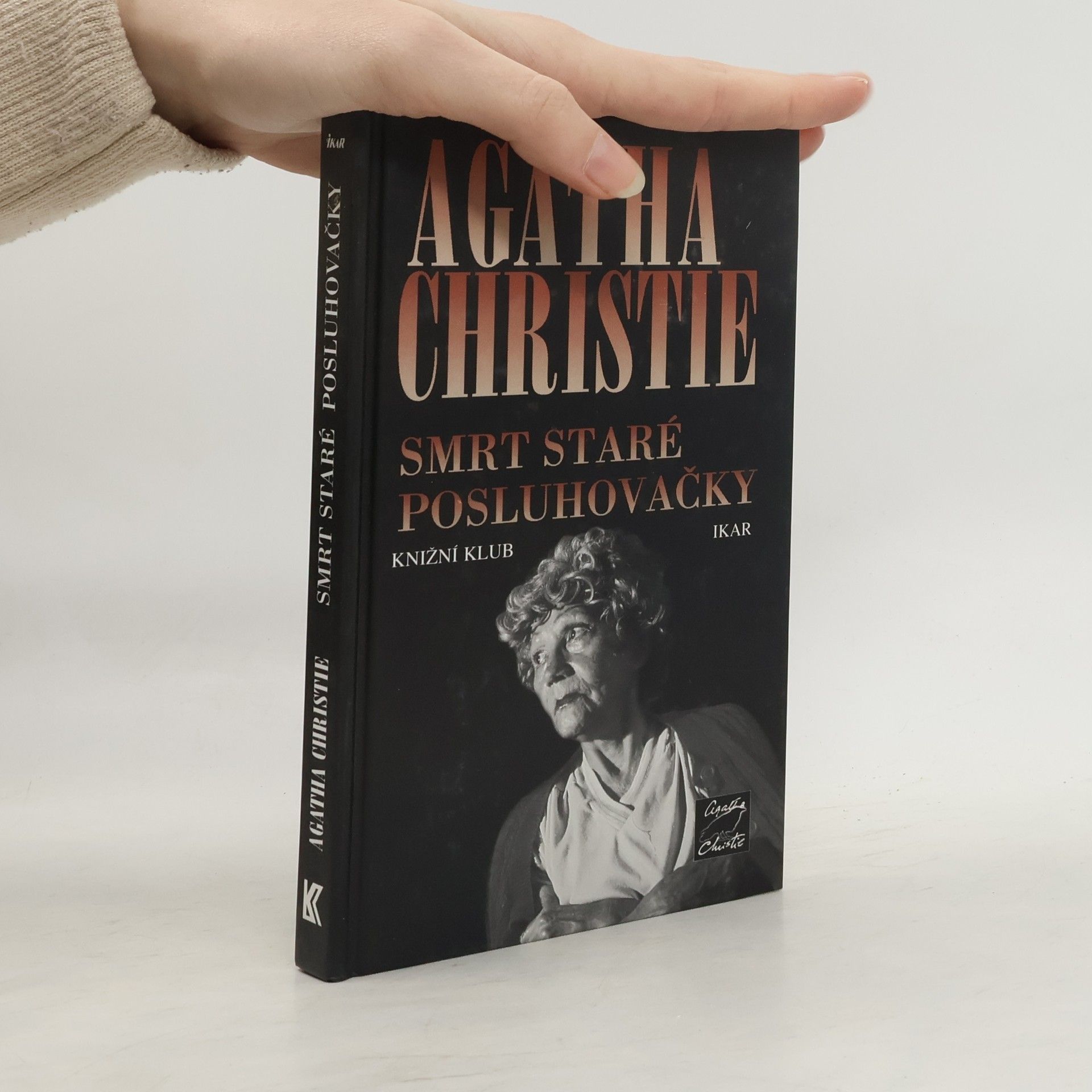 Agatha Christie Smrt staré posluhovačky