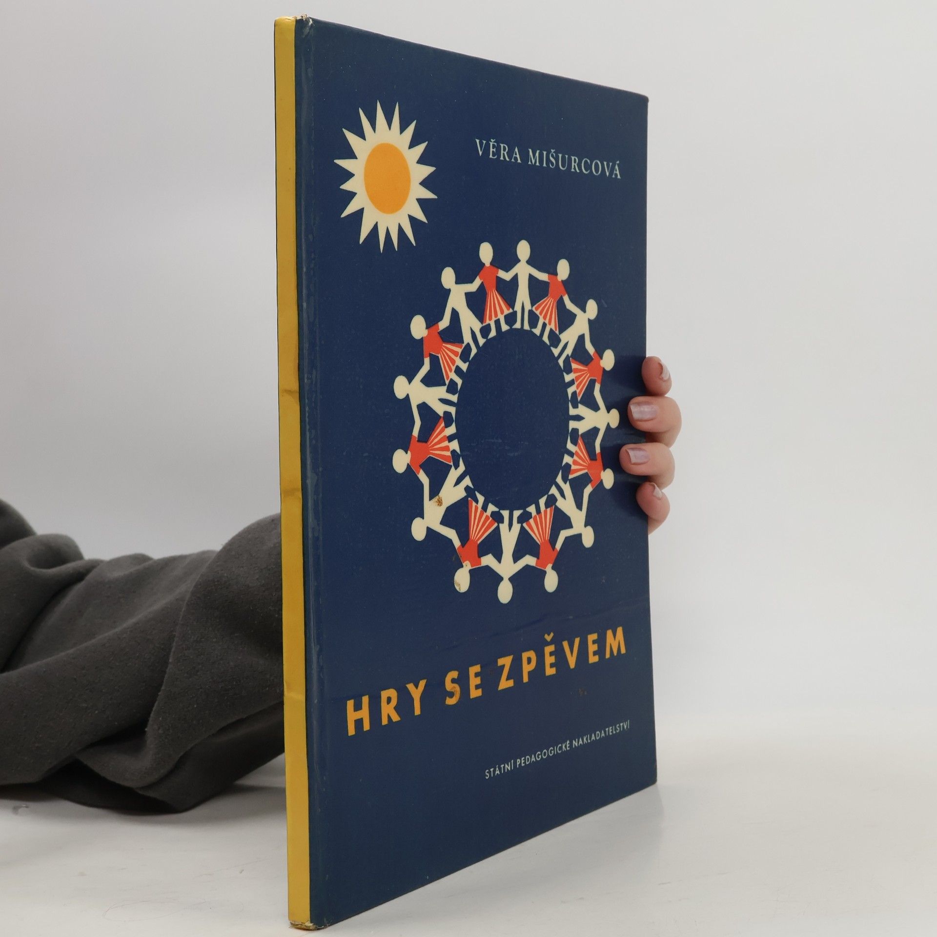 Věra Mišurcová Hry se zpěvem