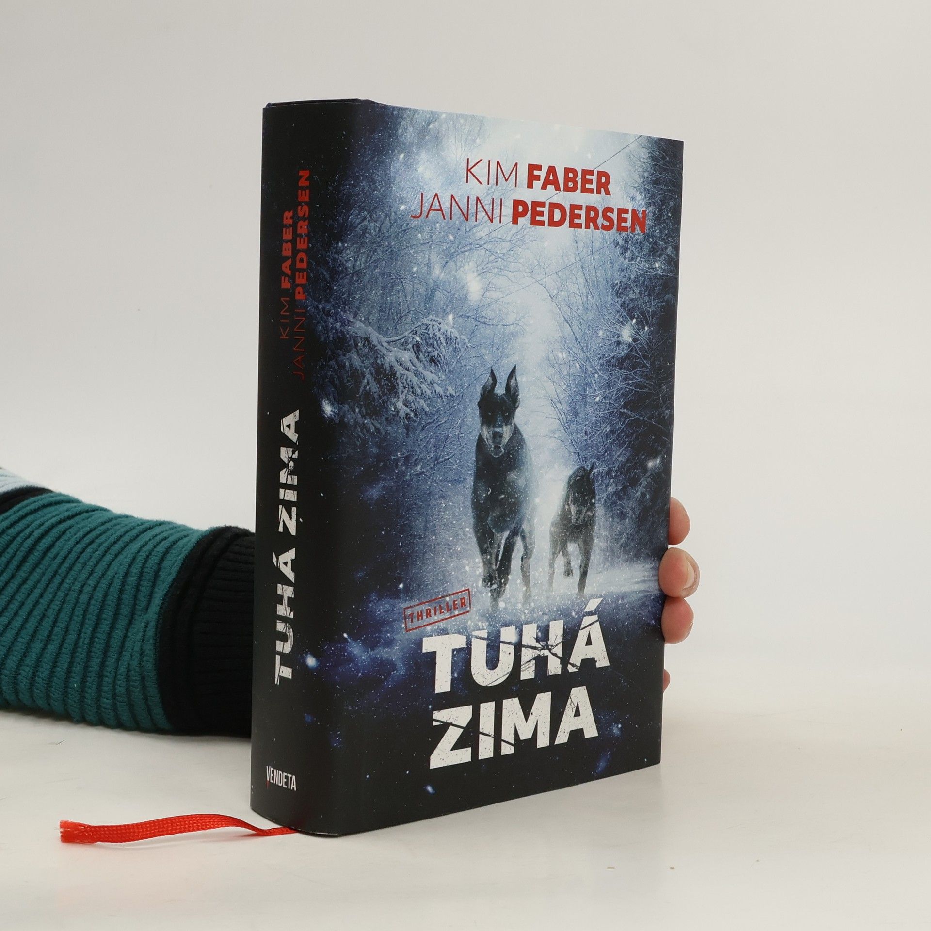 Kim Faber Tuhá zima