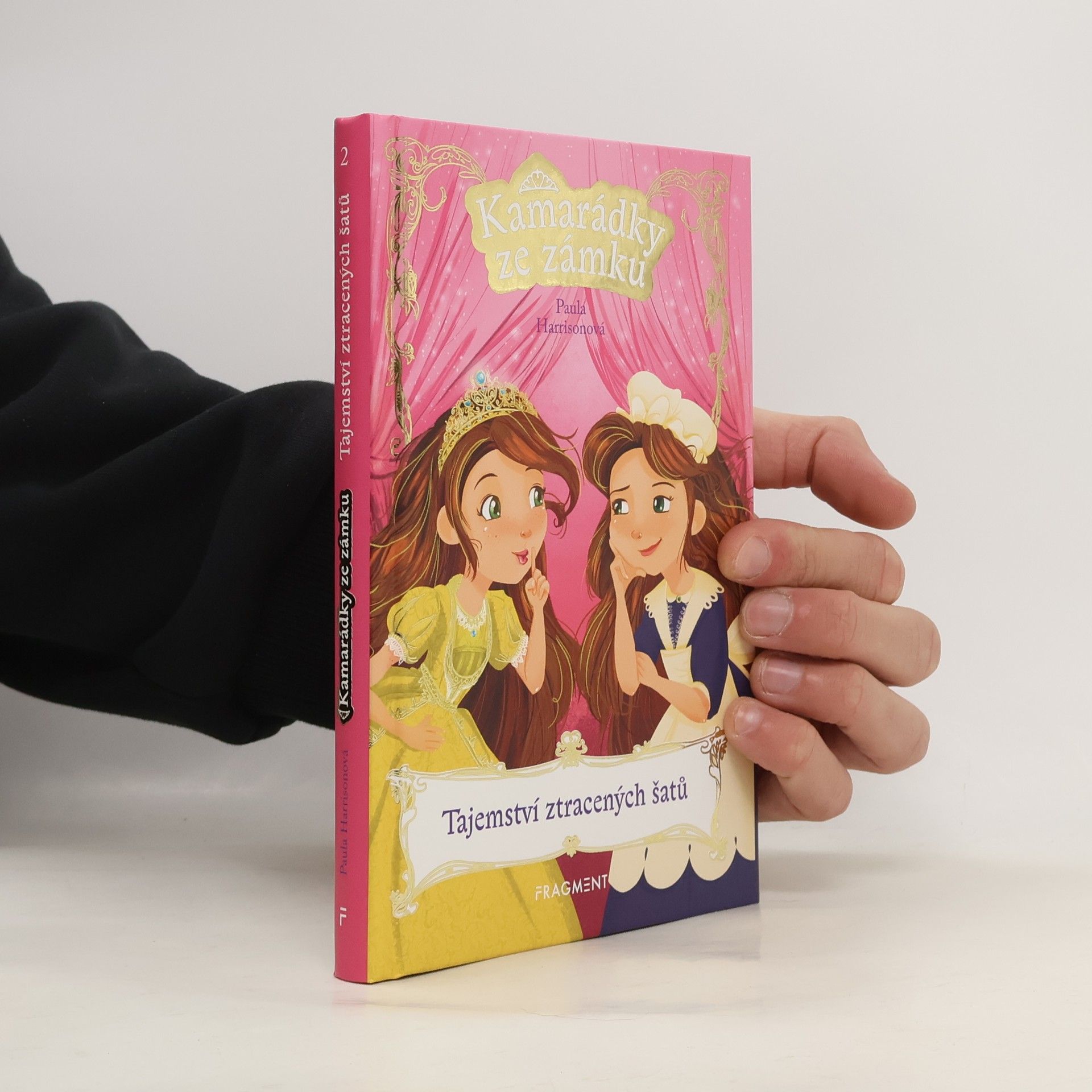Kamarádky ze zámku. Tajemství ztracených šatů
