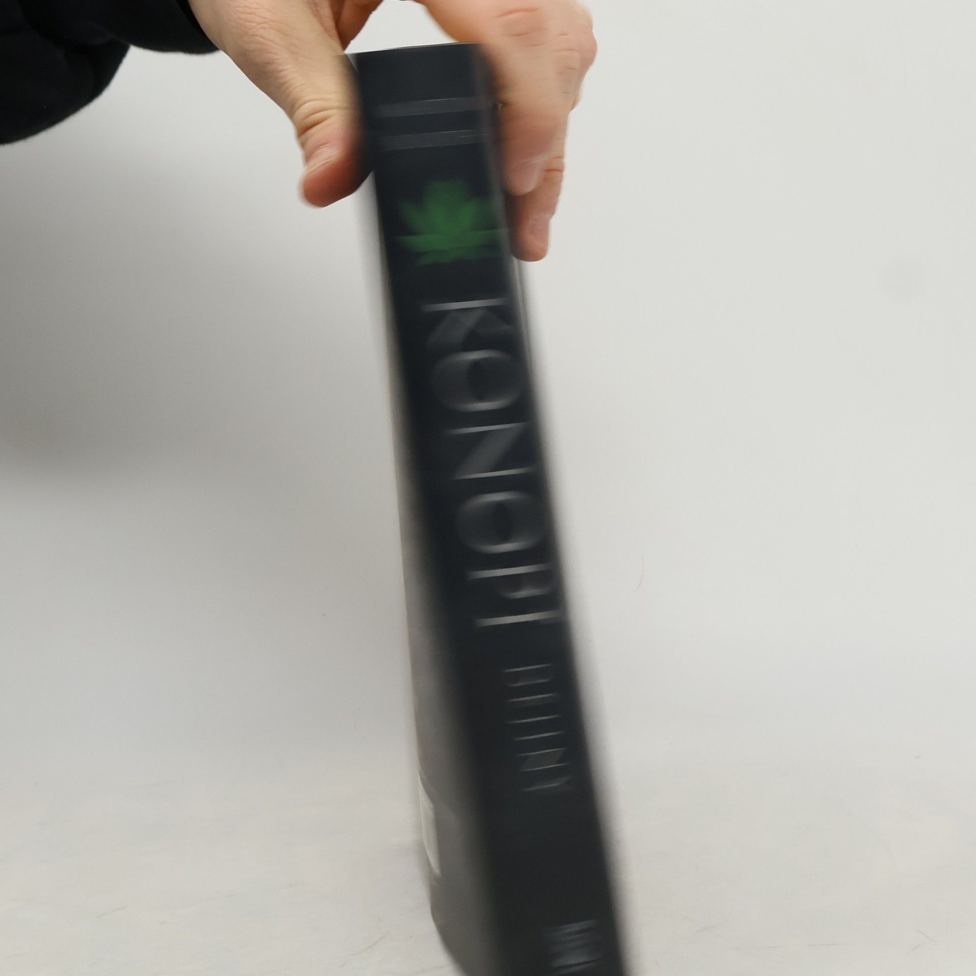 Martin Booth Konopí – Dějiny