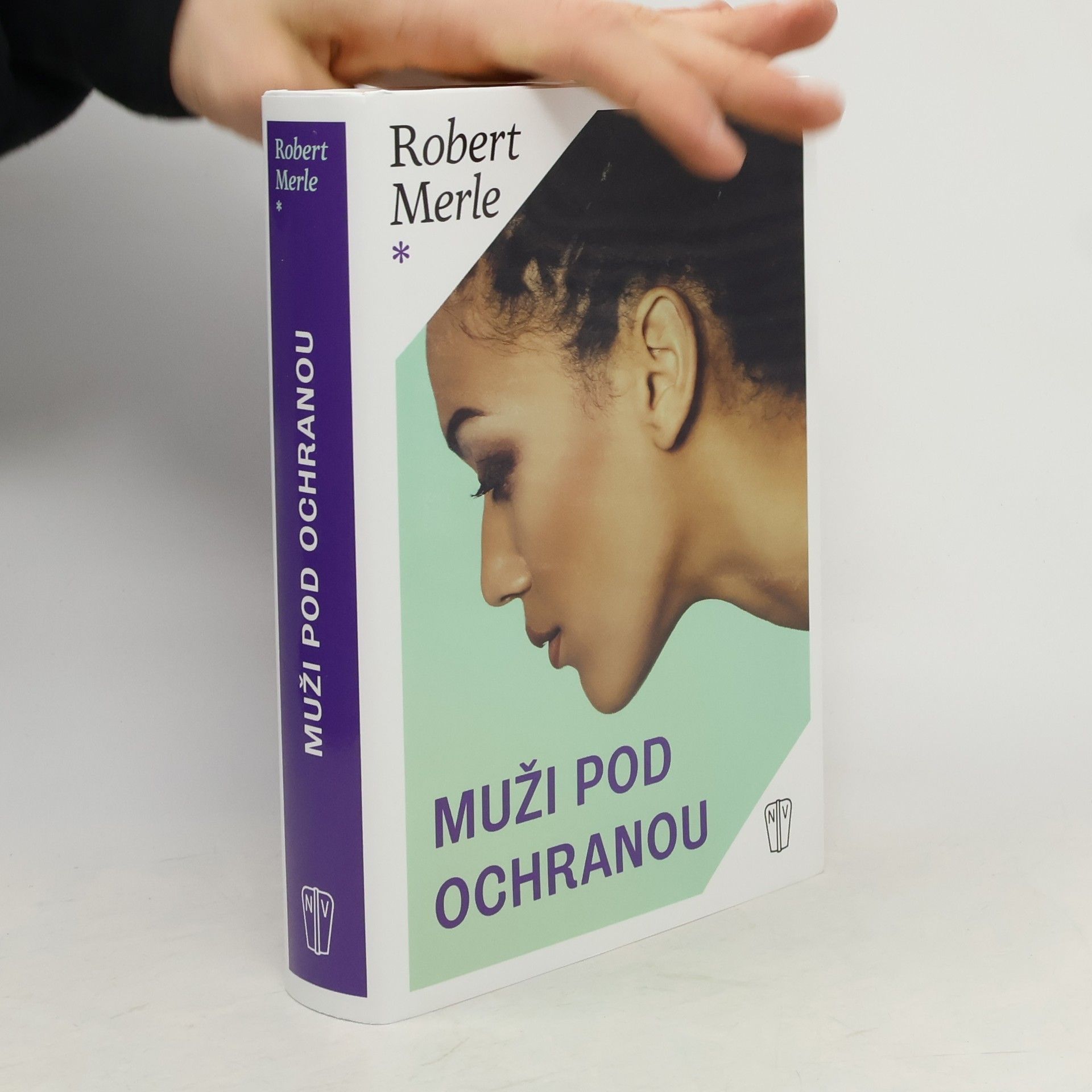 Robert Merle Muži pod ochranou