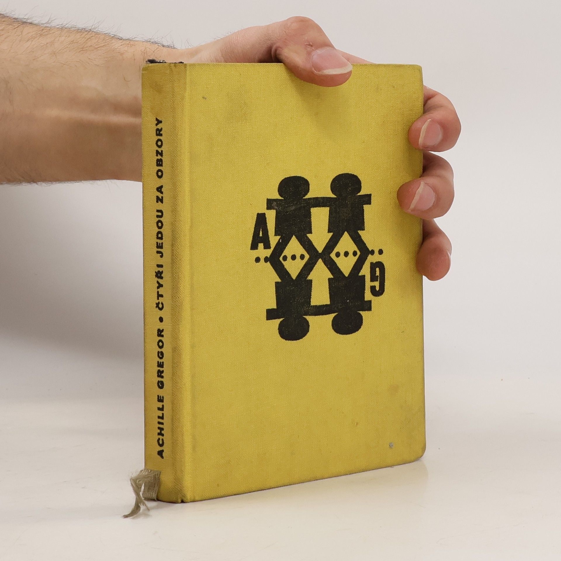 Čtyři jedou za obzory