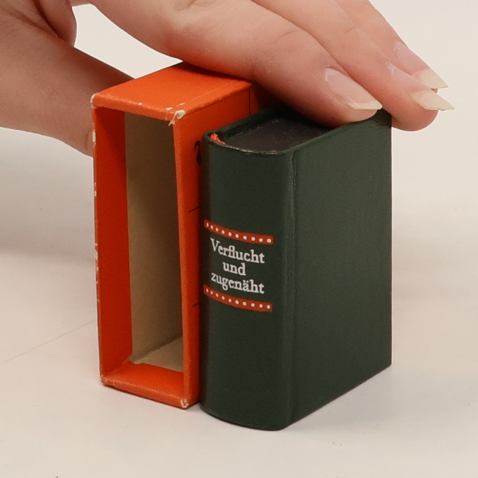 Autores varios Verflucht und zugenäht